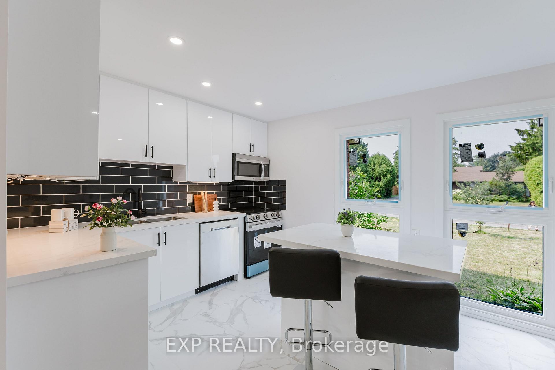 Photo 14 of 91 Penfield Drive, Ottawa, Kanata - Beaverbrook — HOMEH