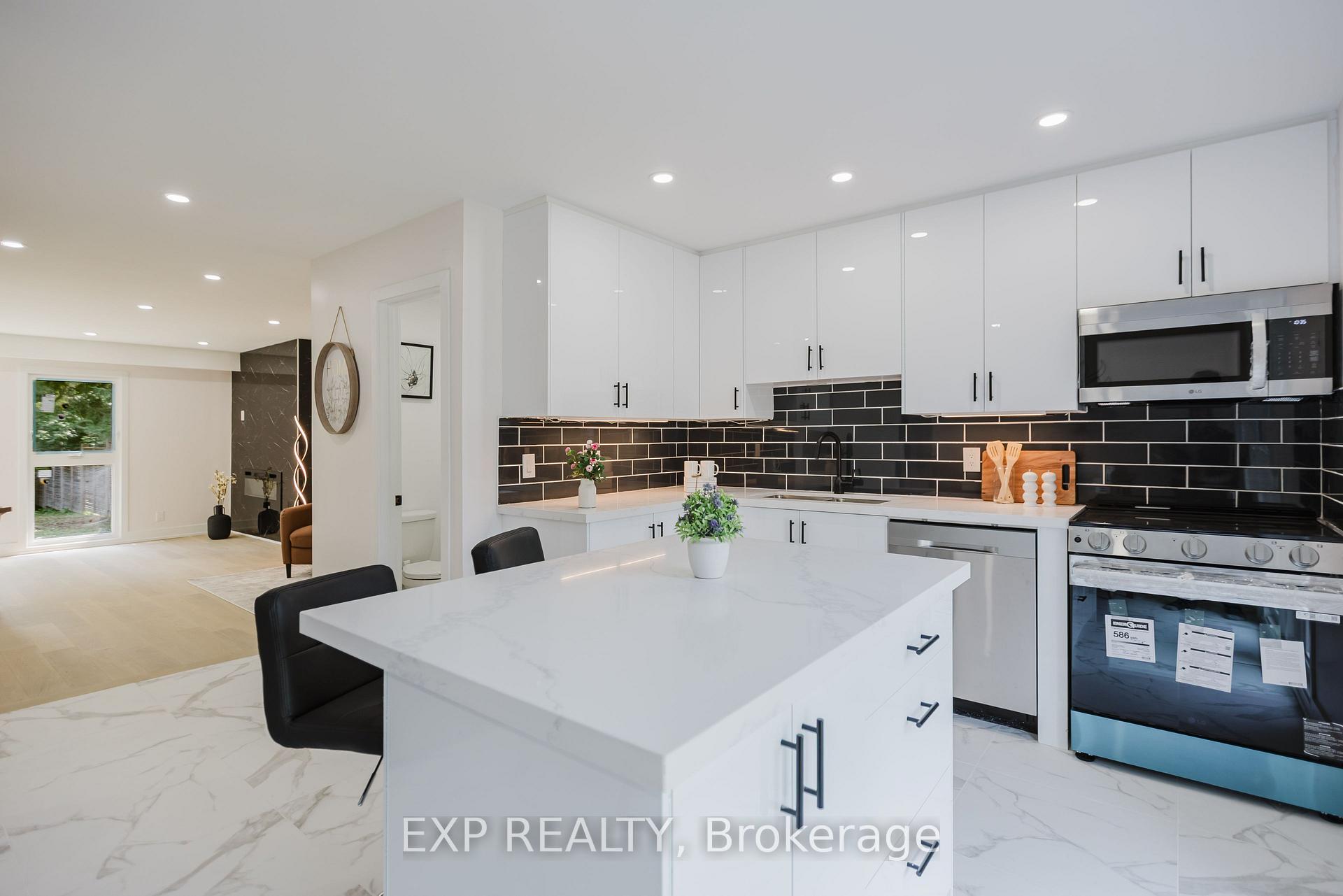 Photo 16 of 91 Penfield Drive, Ottawa, Kanata - Beaverbrook — HOMEH