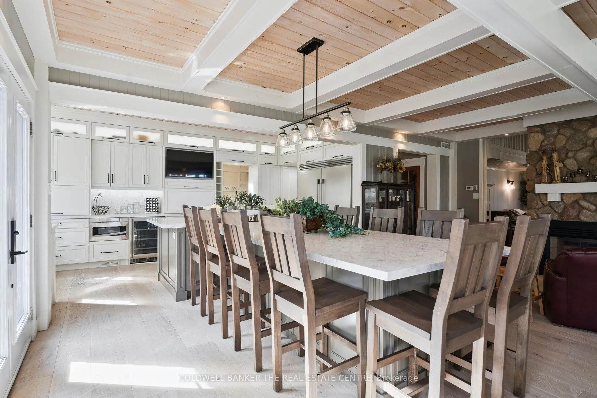Photo 9 of 1099 Stoney Point Road, Innisfil, Rural Innisfil — HOMEH