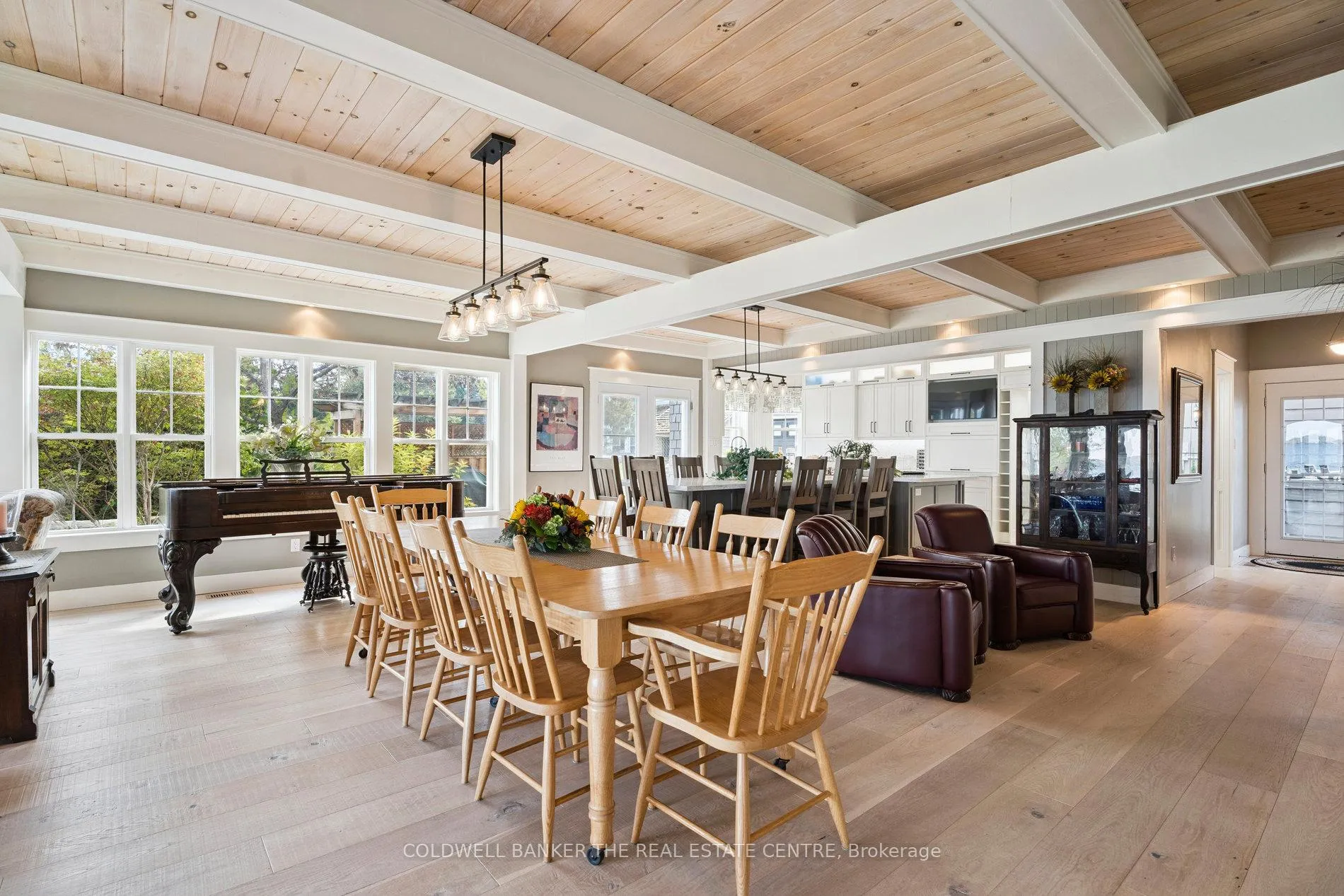 Photo 12 of 1099 Stoney Point Road, Innisfil, Rural Innisfil — HOMEH