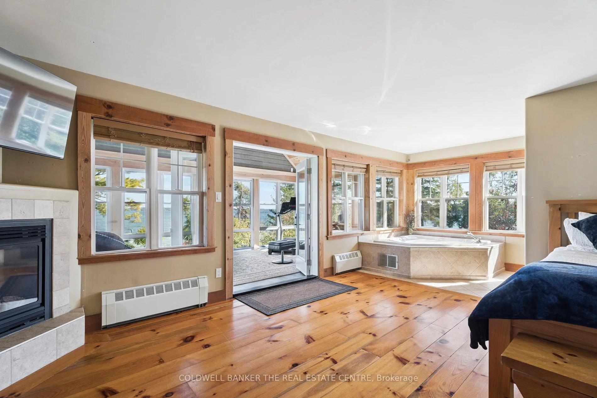 Photo 24 of 1099 Stoney Point Road, Innisfil, Rural Innisfil — HOMEH
