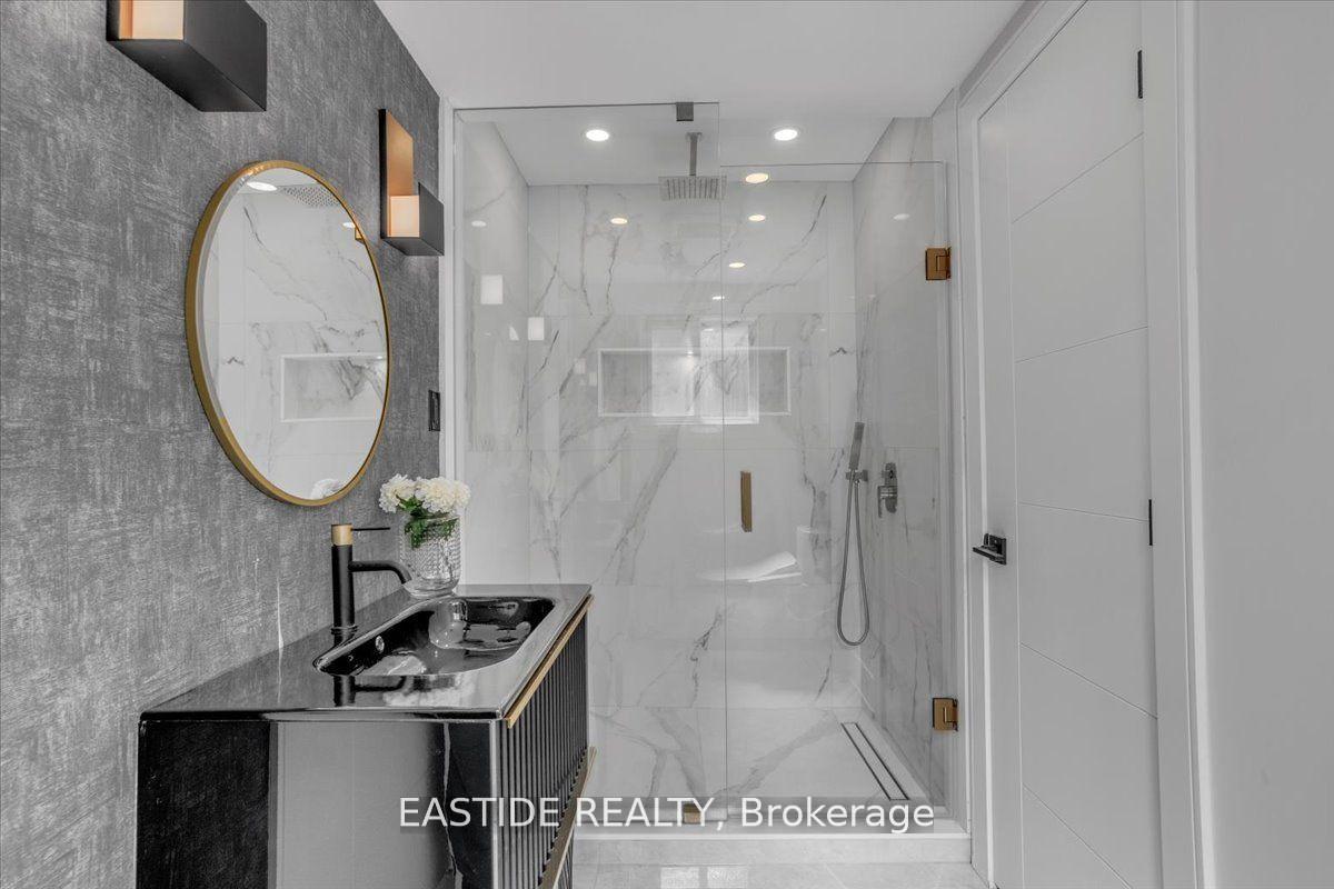 Photo 12 of 80 Sprucewood Drive, Markham, Thornhill — HOMEH