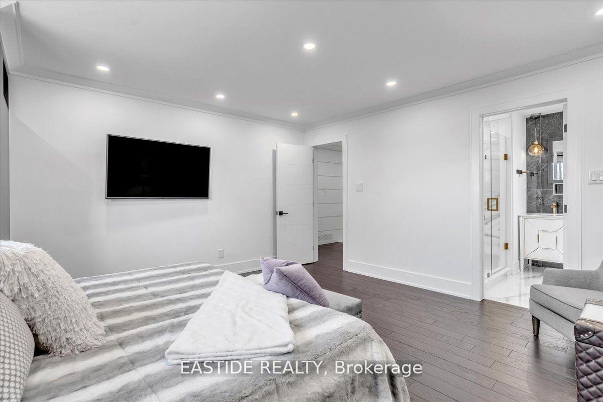 Photo 18 of 80 Sprucewood Drive, Markham, Thornhill — HOMEH