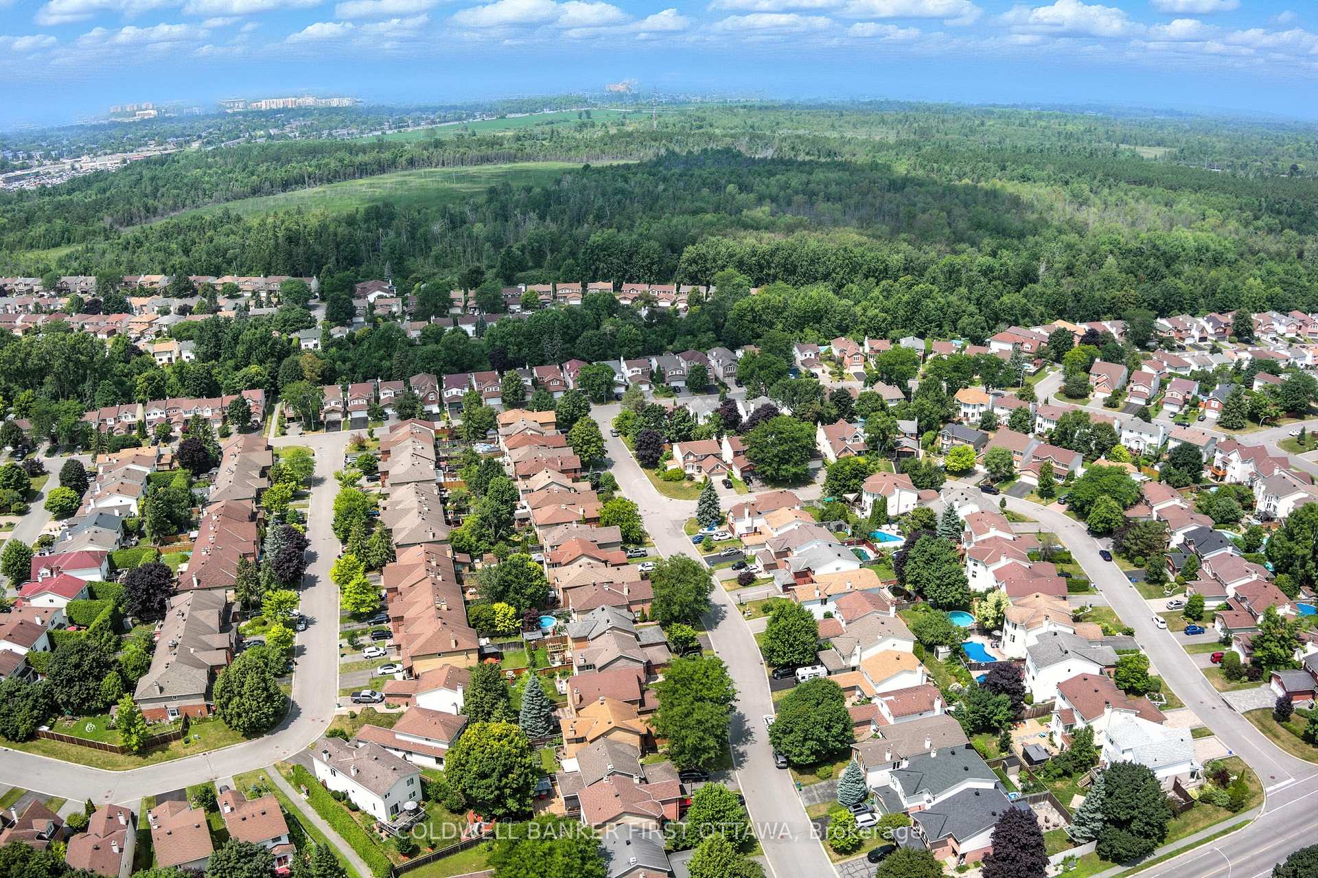 Photo 8 of 9 Kluane Ridge, Ottawa, Kanata - Bridlewood — HOMEH