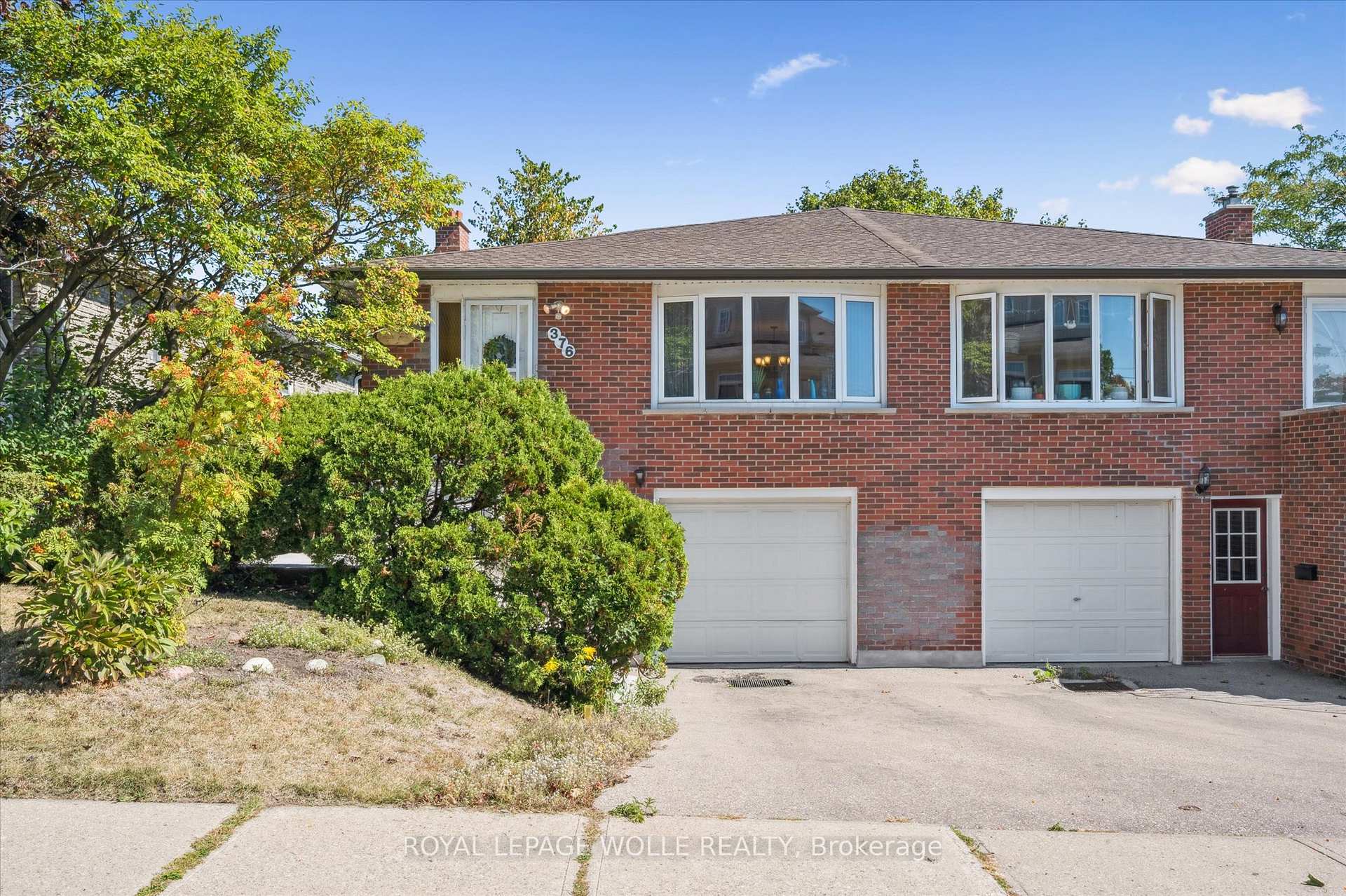 Photo 1 of 376 Westwood Drive, Kitchener — HOMEH
