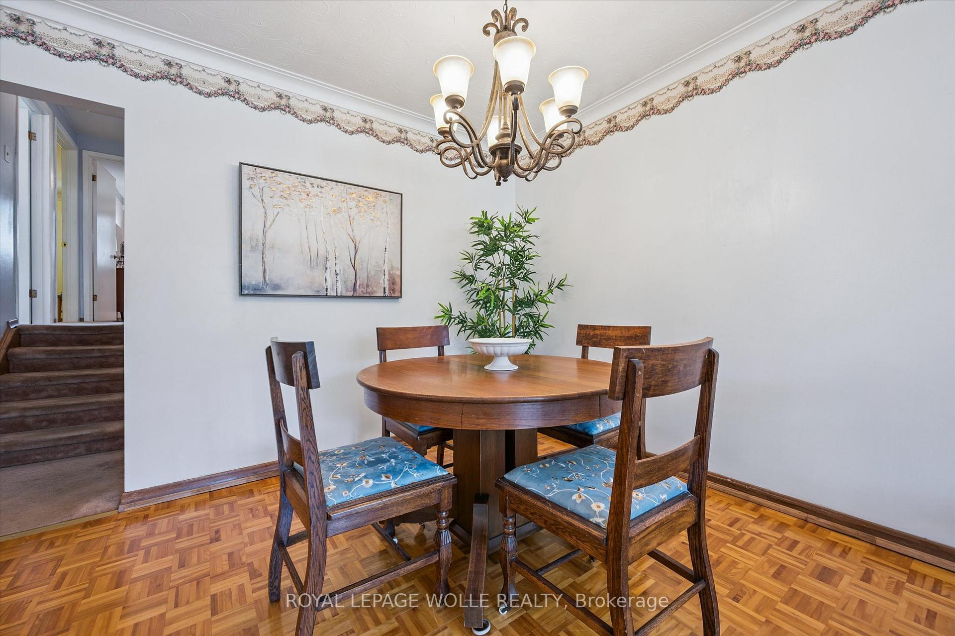 Photo 7 of 376 Westwood Drive, Kitchener — HOMEH