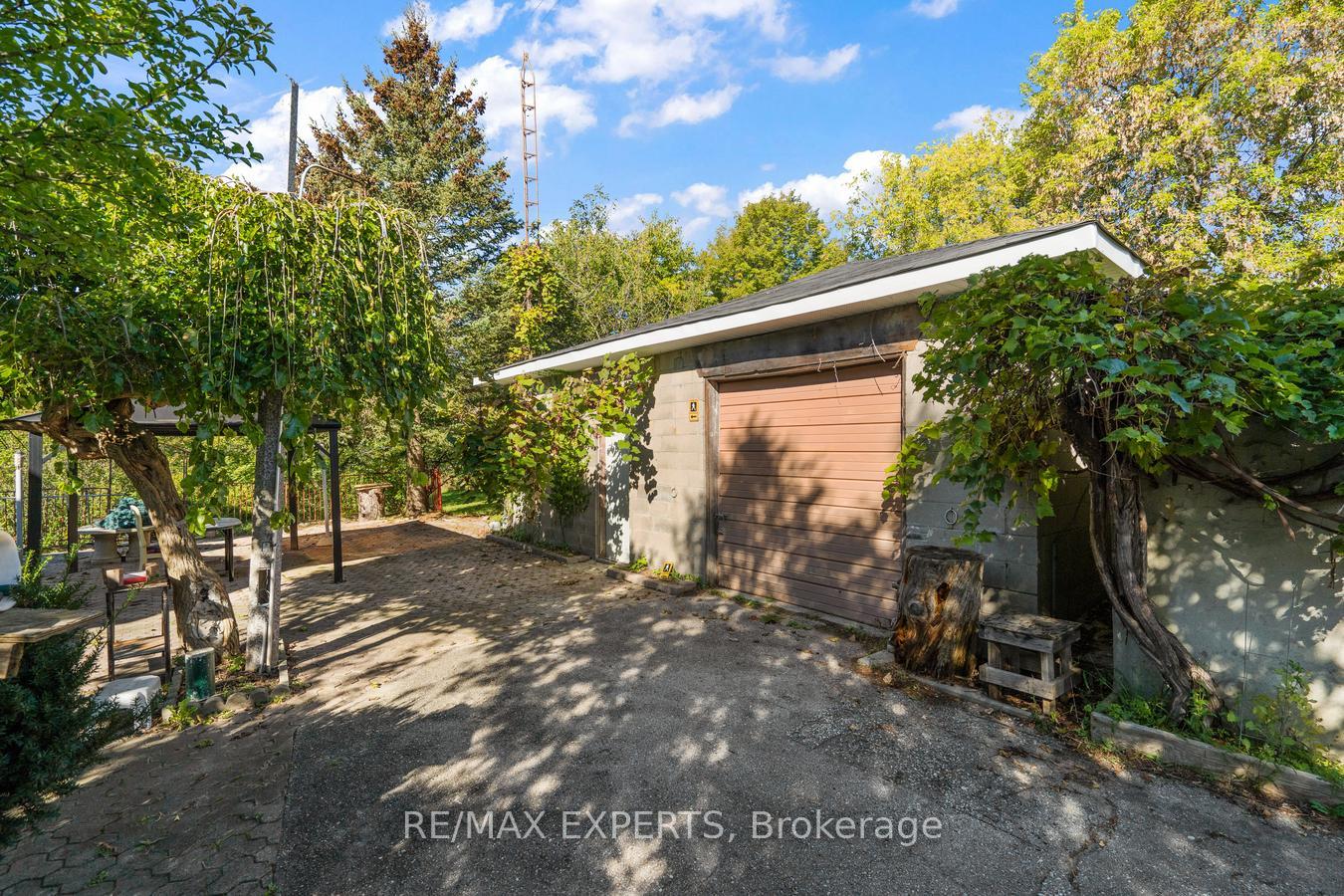 Photo 24 of 14449 Jane Street, King, Rural King — HOMEH