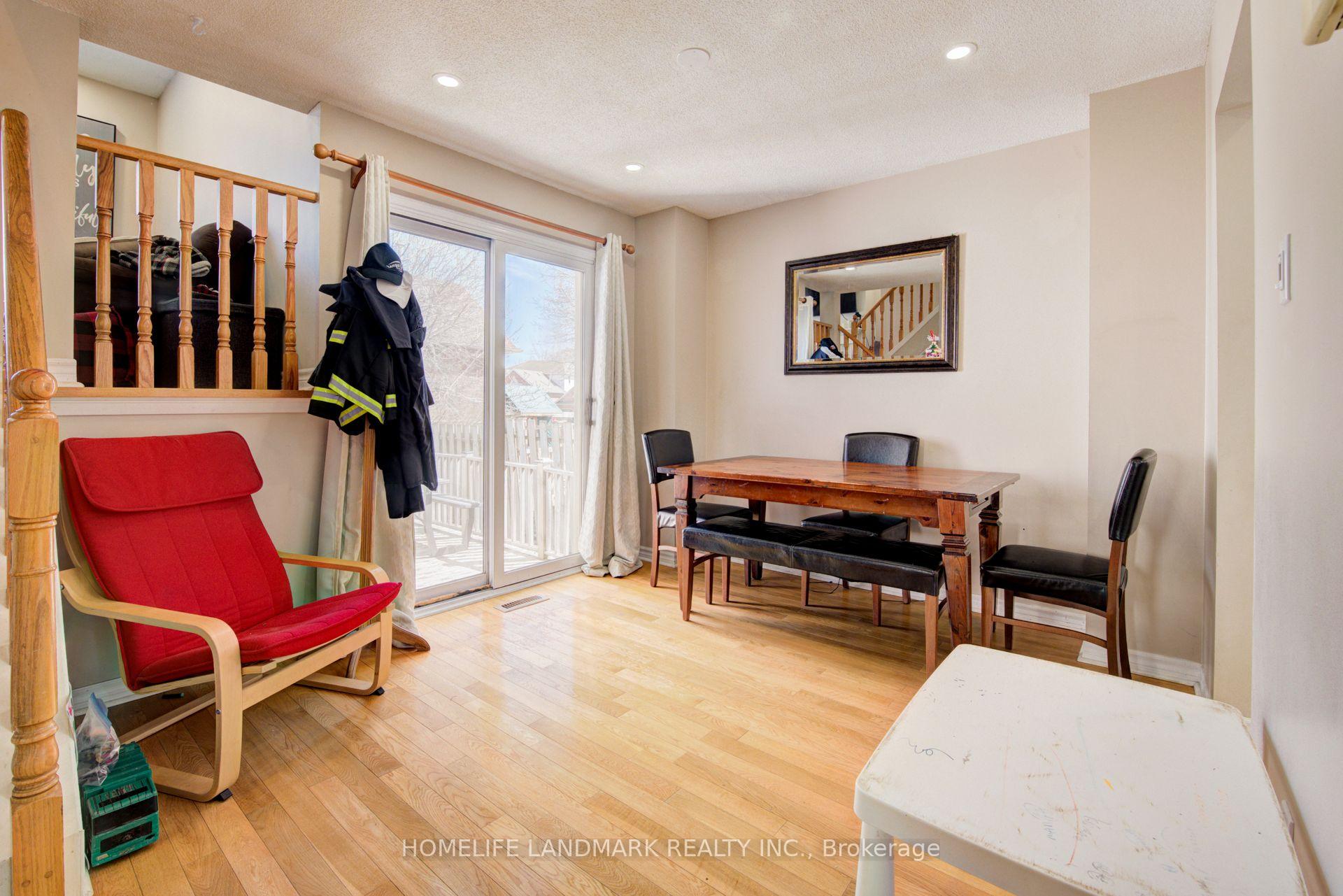 Photo 4 of 164 Brian Boulevard, Hamilton, Waterdown — HOMEH