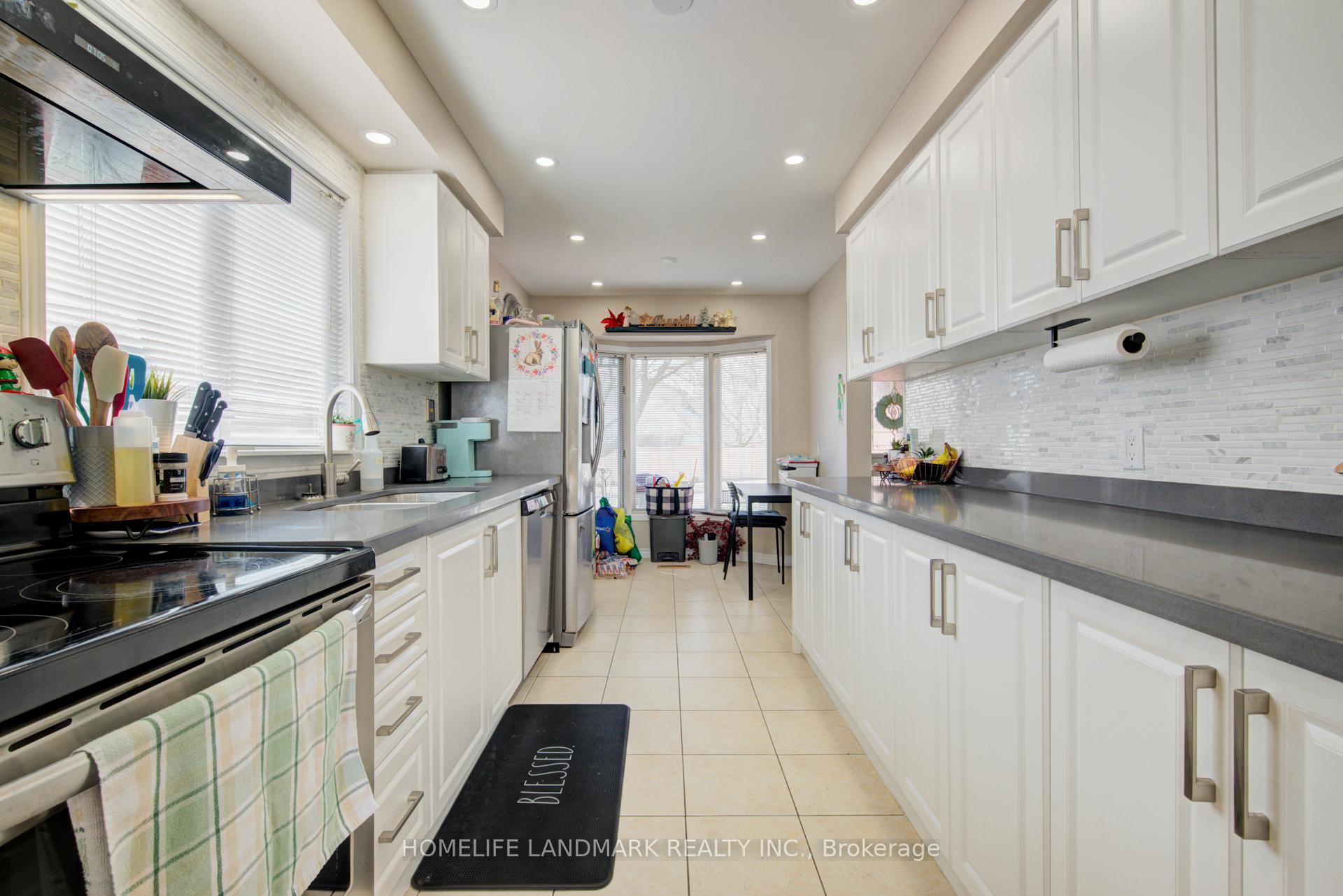 Photo 7 of 164 Brian Boulevard, Hamilton, Waterdown — HOMEH