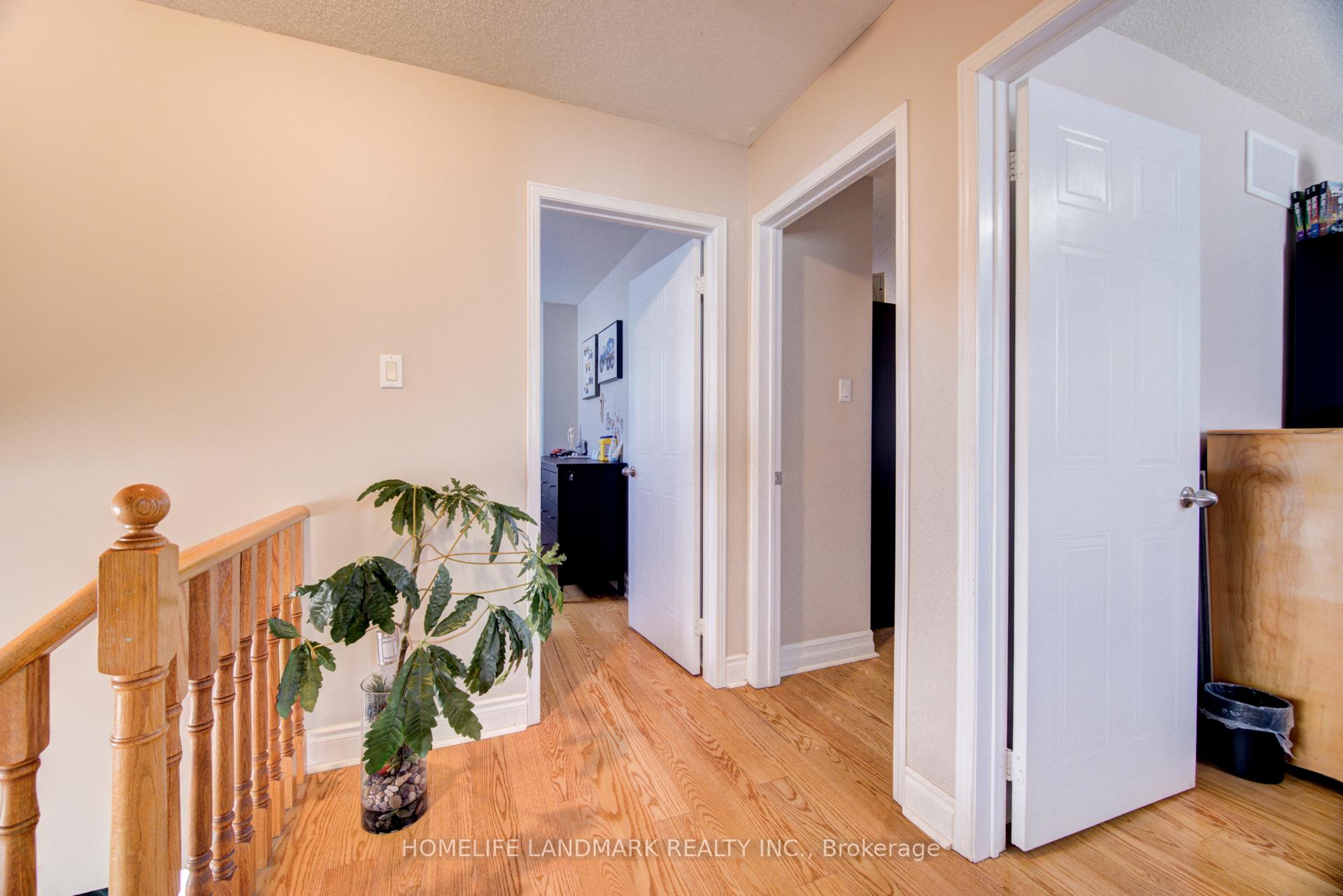 Photo 17 of 164 Brian Boulevard, Hamilton, Waterdown — HOMEH