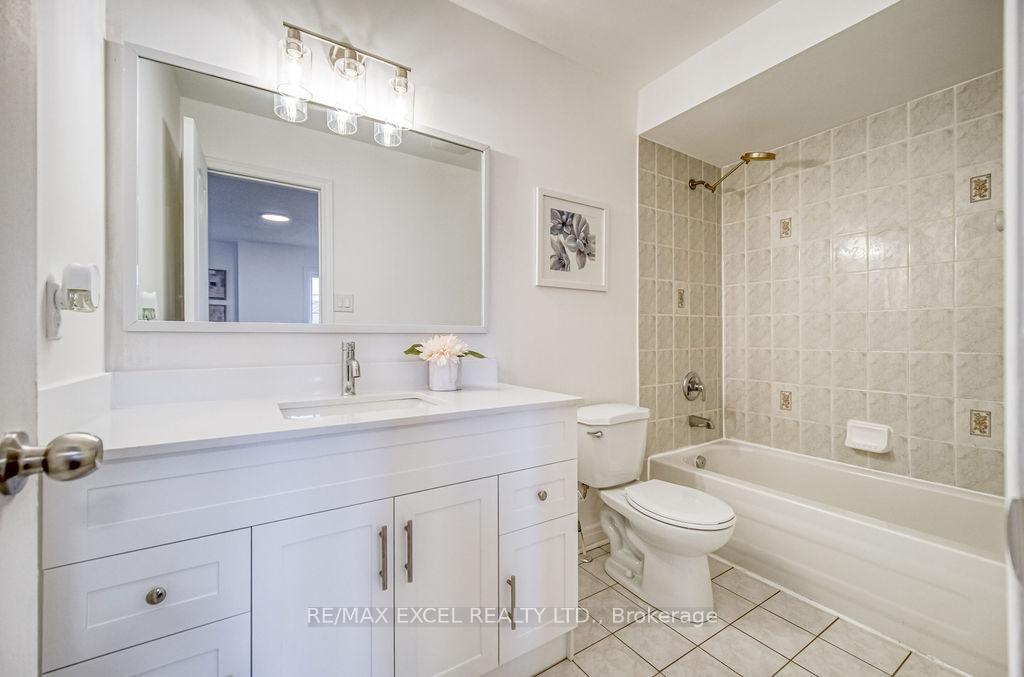 Photo 32 of 316 Williamson Road, Markham, Greensborough — HOMEH