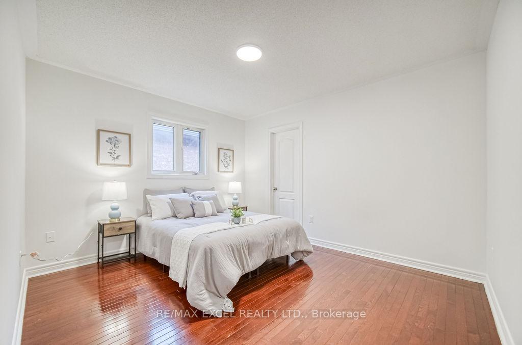 Photo 33 of 316 Williamson Road, Markham, Greensborough — HOMEH