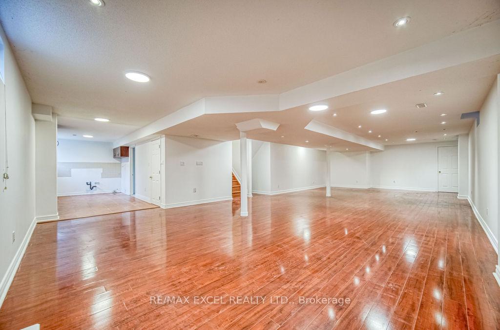 Photo 38 of 316 Williamson Road, Markham, Greensborough — HOMEH