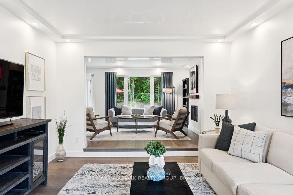 Photo 6 of 26 Collingwood Crescent, Ottawa, Kanata - Morgan's Grant/South March — HOMEH