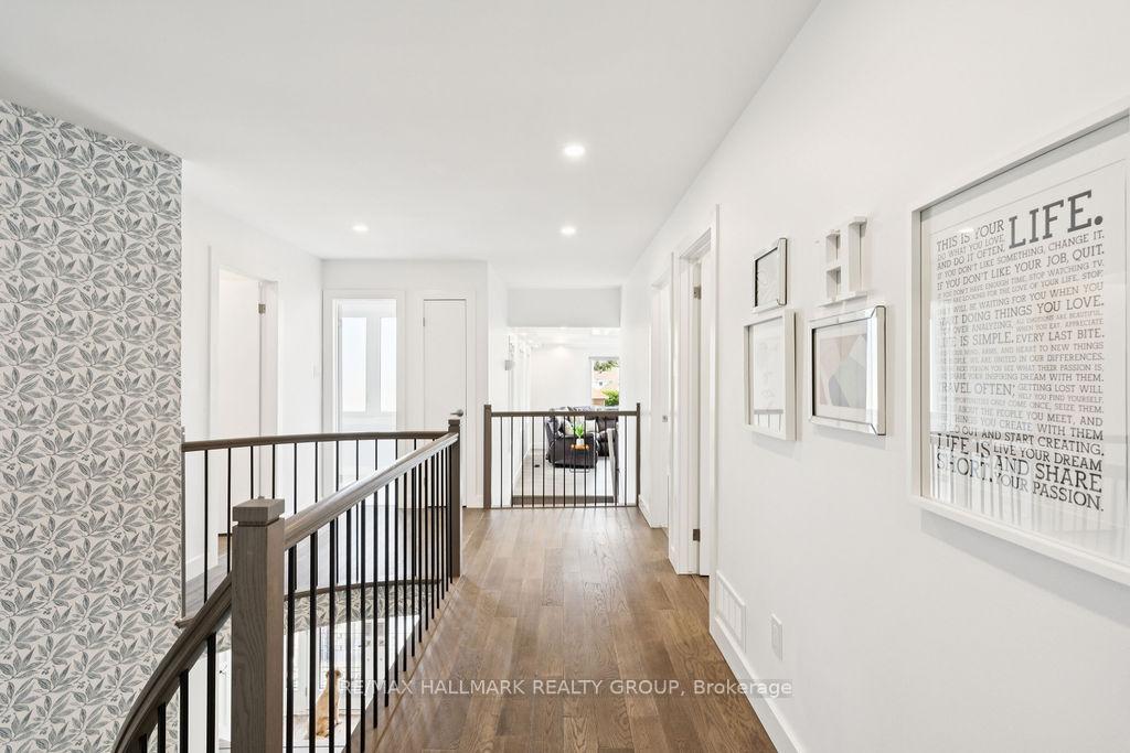 Photo 24 of 26 Collingwood Crescent, Ottawa, Kanata - Morgan's Grant/South March — HOMEH