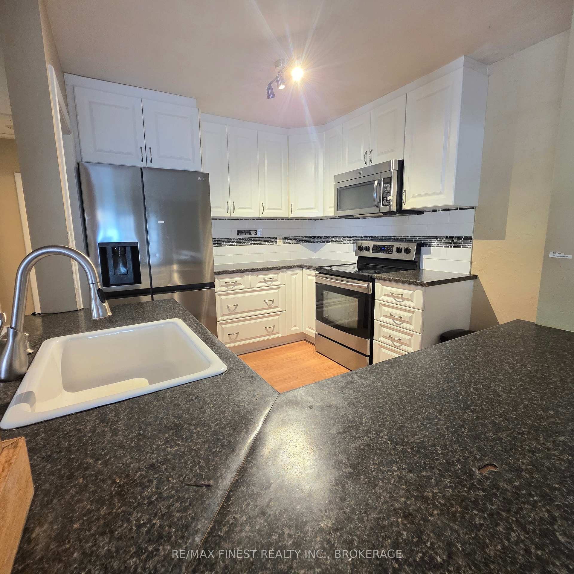 Photo 9 of 606 Brock Street, Kingston, Central City East — HOMEH