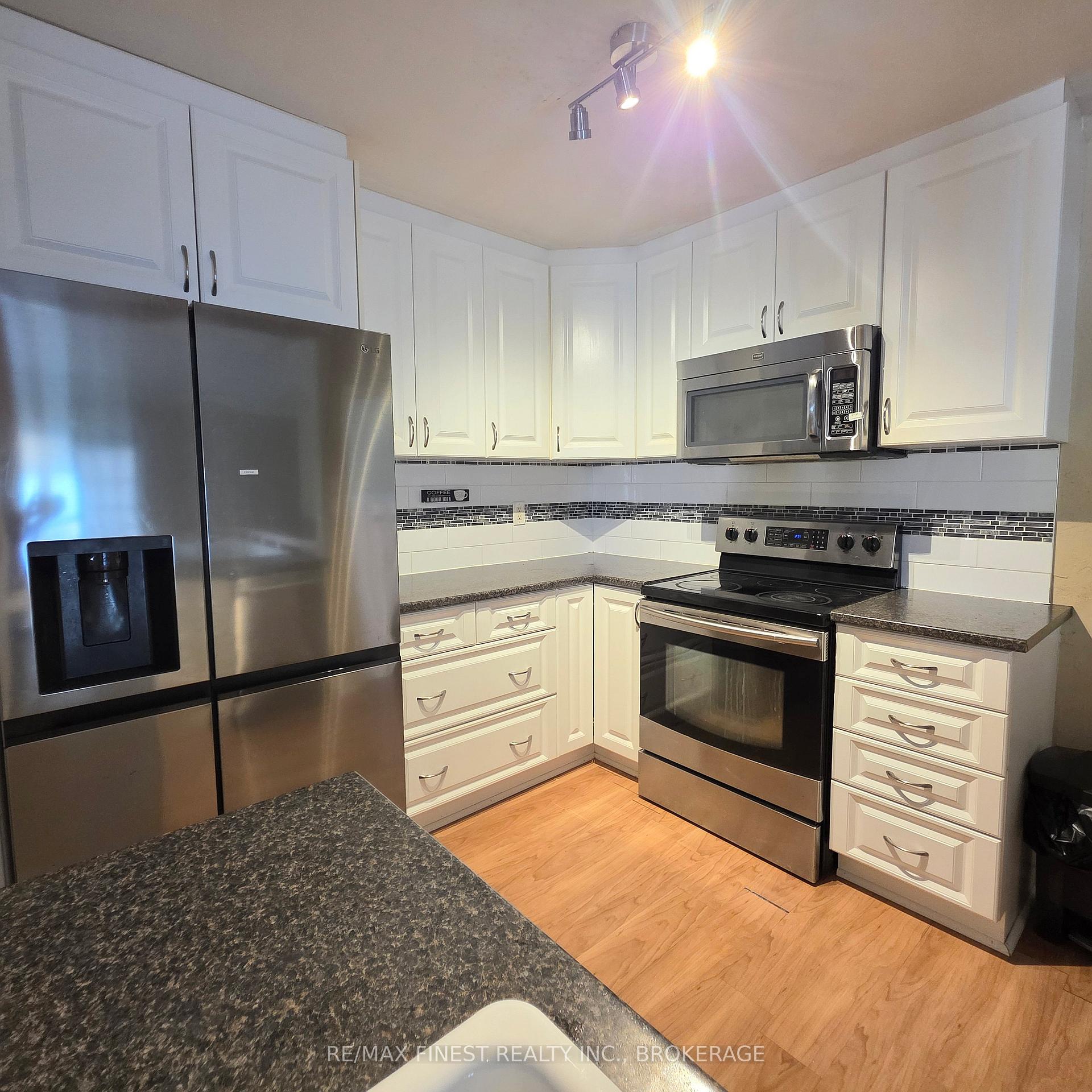 Photo 10 of 606 Brock Street, Kingston, Central City East — HOMEH
