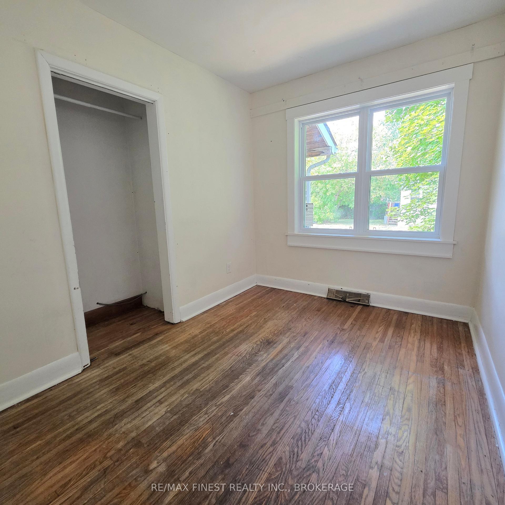 Photo 13 of 606 Brock Street, Kingston, Central City East — HOMEH