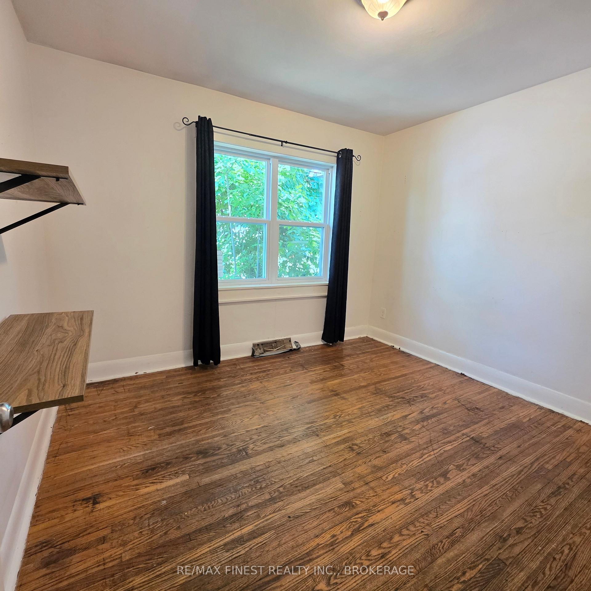 Photo 14 of 606 Brock Street, Kingston, Central City East — HOMEH