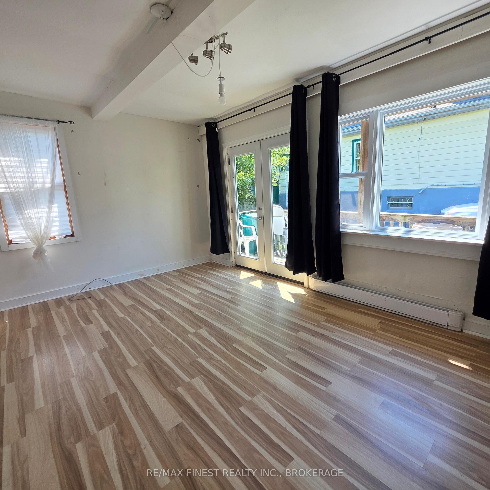 Photo 17 of 606 Brock Street, Kingston, Central City East — HOMEH