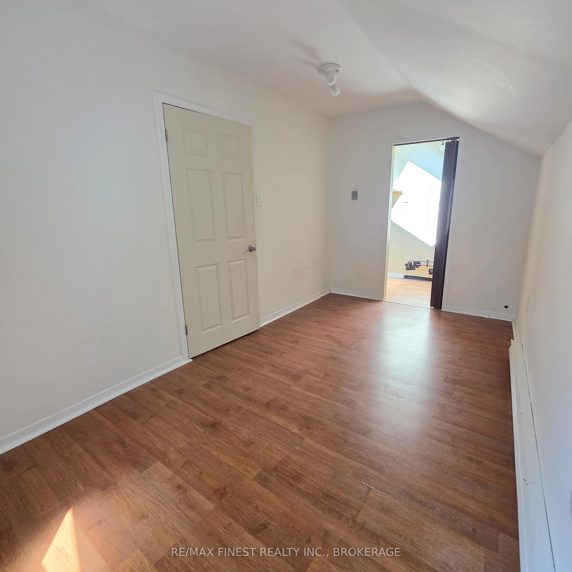 Photo 19 of 606 Brock Street, Kingston, Central City East — HOMEH