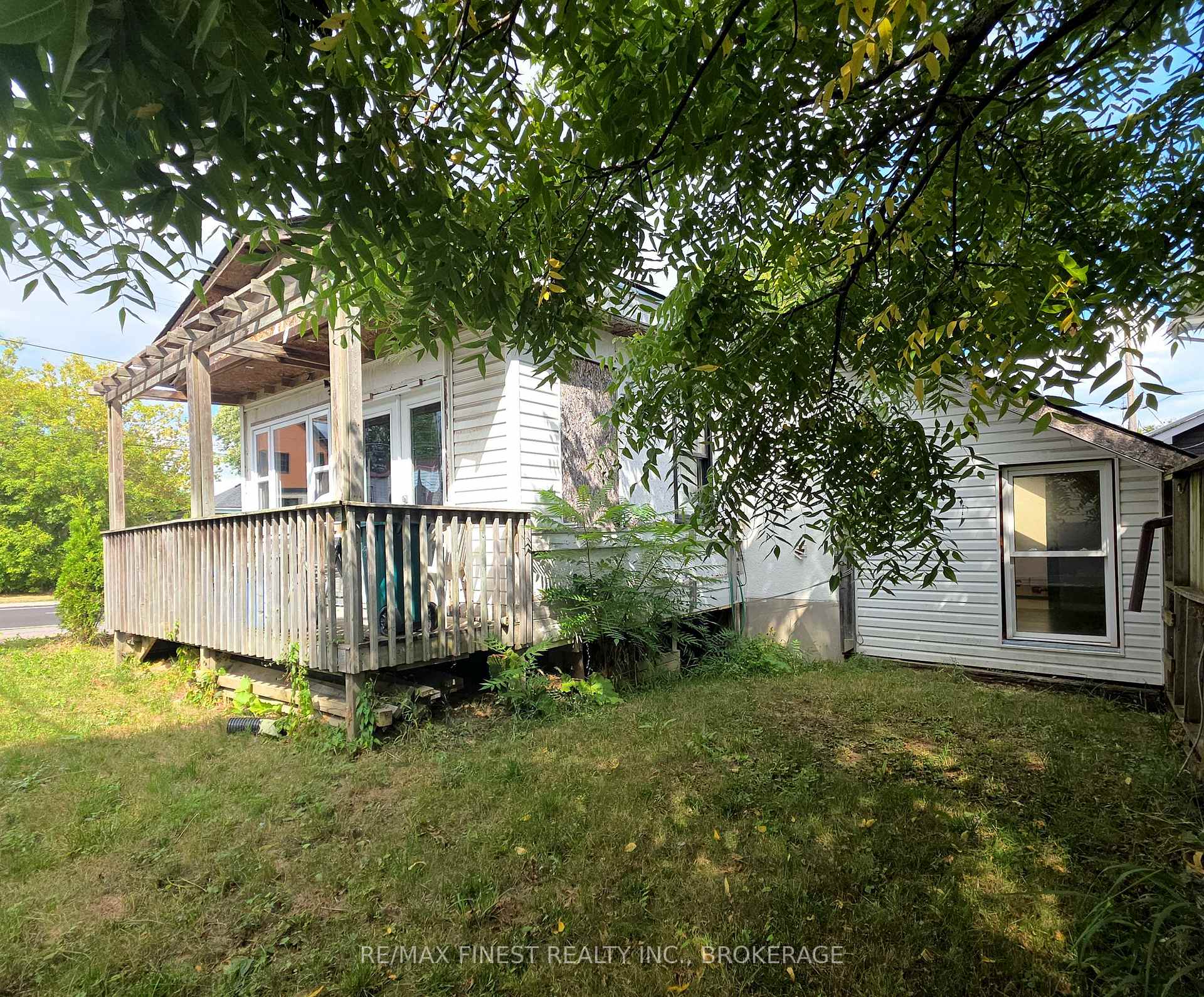 Photo 25 of 606 Brock Street, Kingston, Central City East — HOMEH