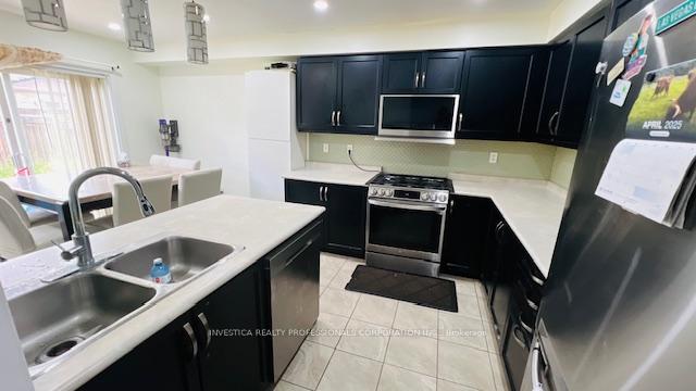 Photo 27 of 32 Cleghorn Drive, Hamilton, Binbrook — HOMEH