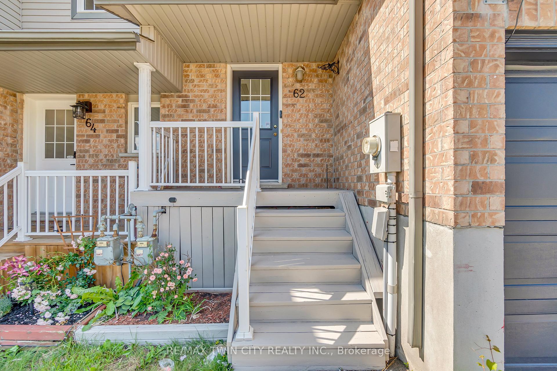 Photo 2 of 62 Foxglove Crescent, Kitchener — HOMEH