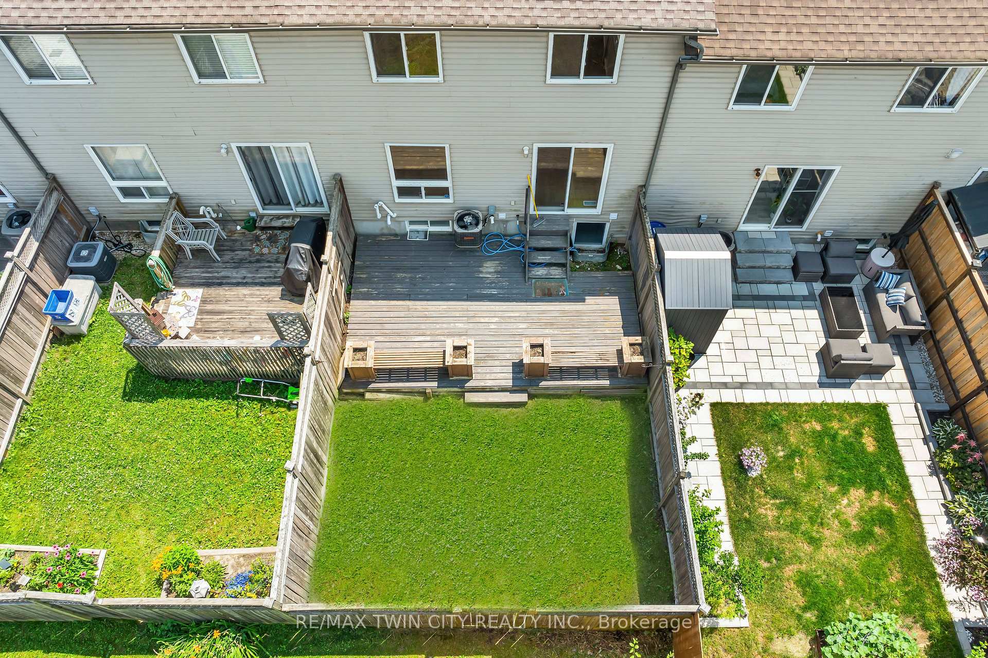 Photo 23 of 62 Foxglove Crescent, Kitchener — HOMEH