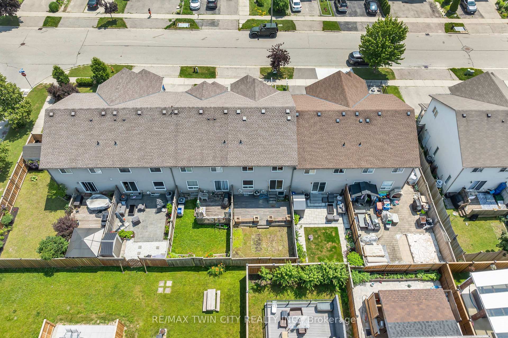 Photo 24 of 62 Foxglove Crescent, Kitchener — HOMEH