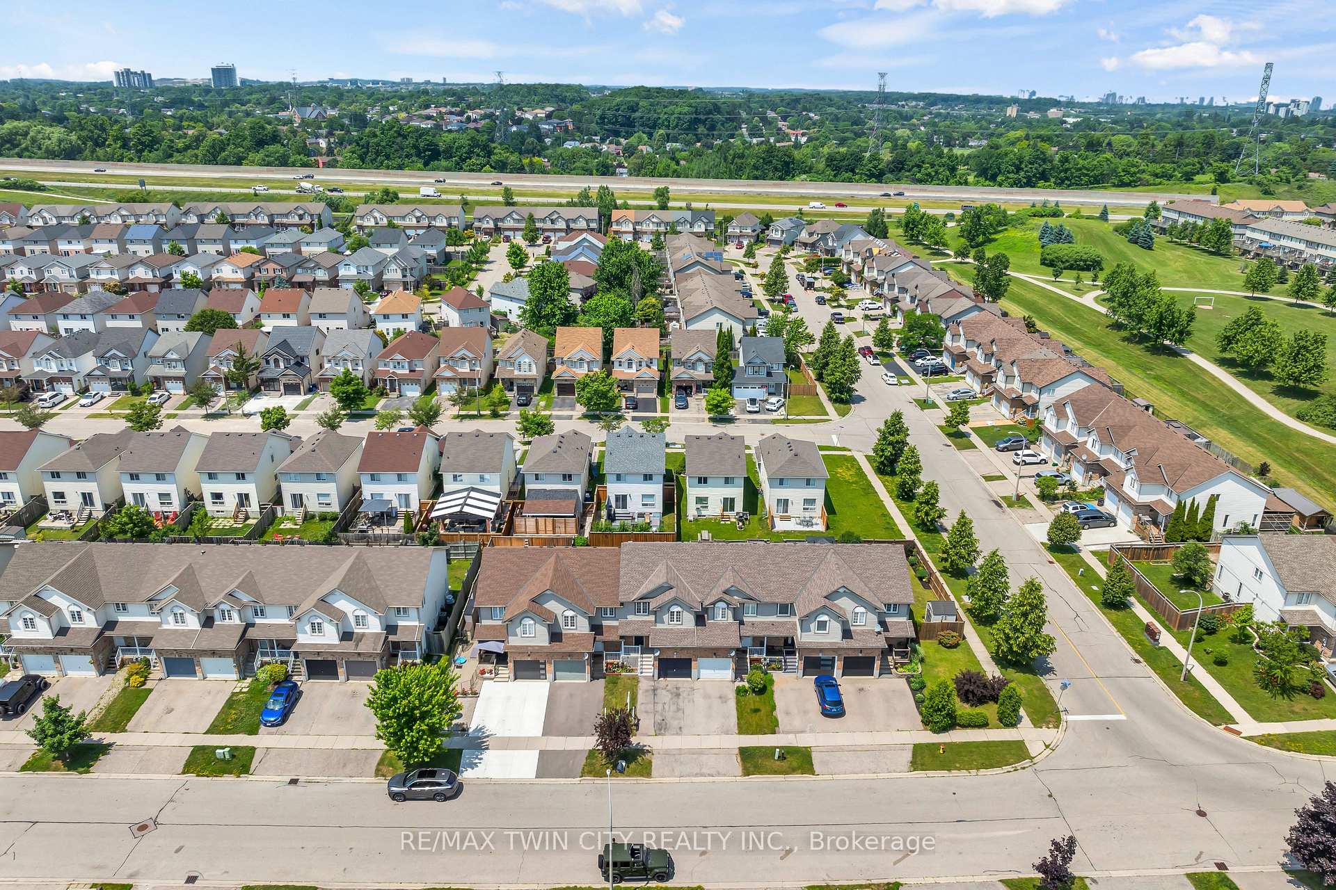 Photo 26 of 62 Foxglove Crescent, Kitchener — HOMEH