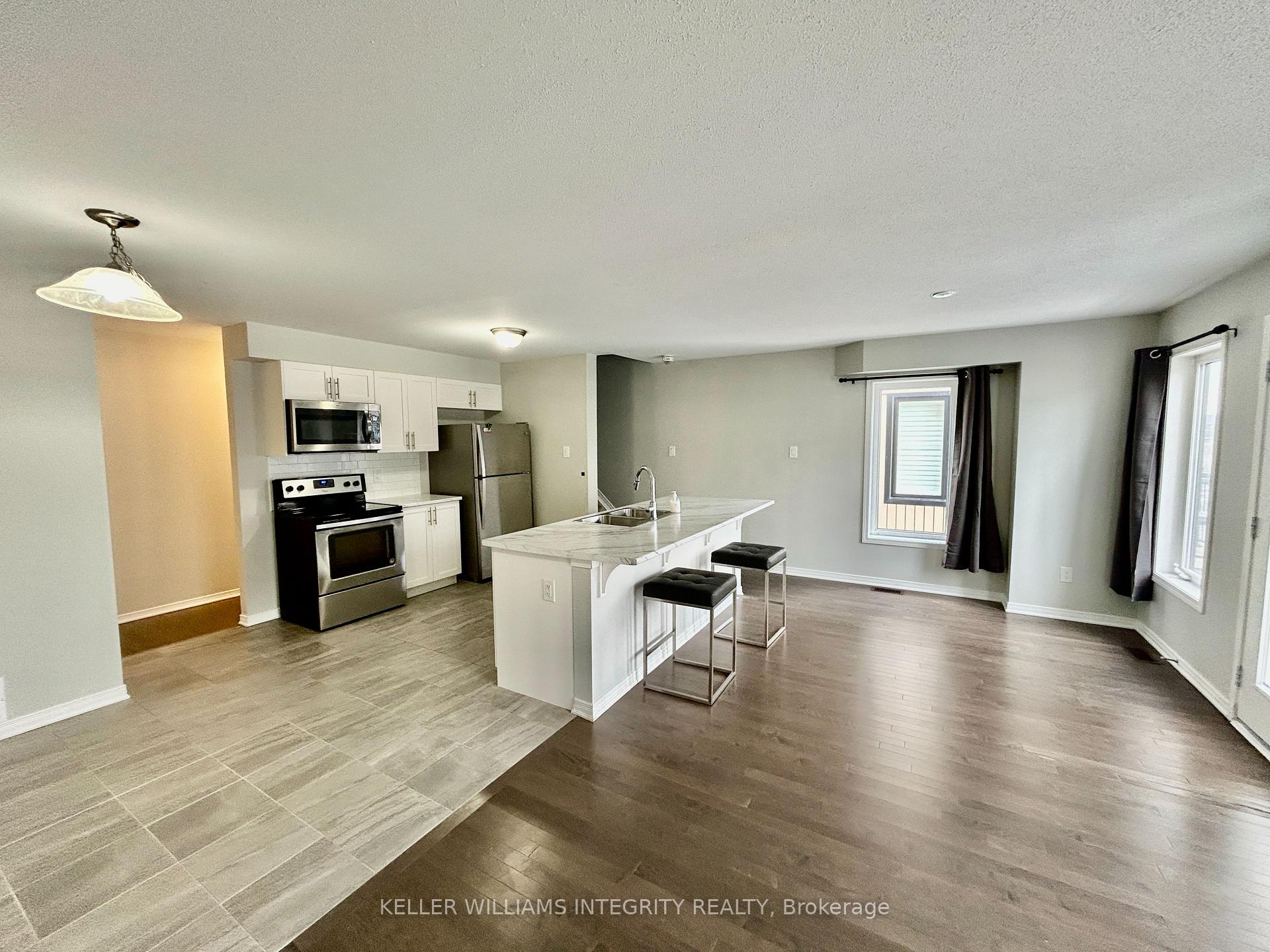 Photo 8 of 809 Element Private, Ottawa, Kanata - Emerald Meadows/Trailwest — HOMEH