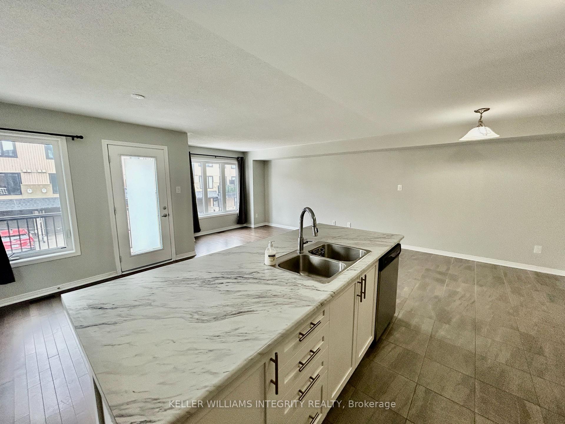 Photo 10 of 809 Element Private, Ottawa, Kanata - Emerald Meadows/Trailwest — HOMEH