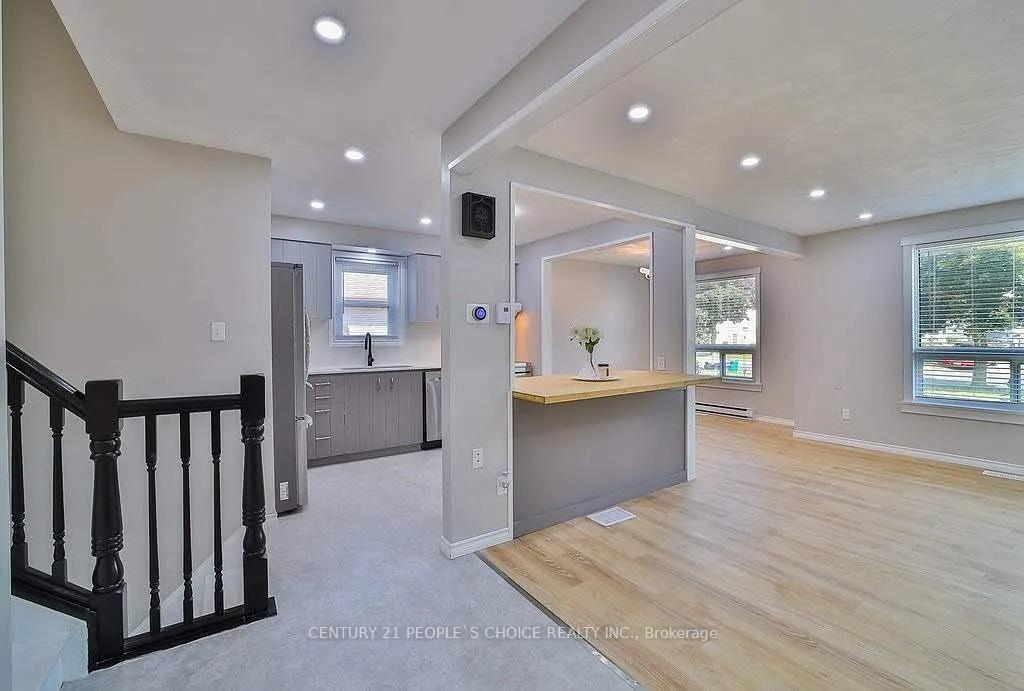 Photo 3 of 189 Bechtel Drive, Kitchener — HOMEH