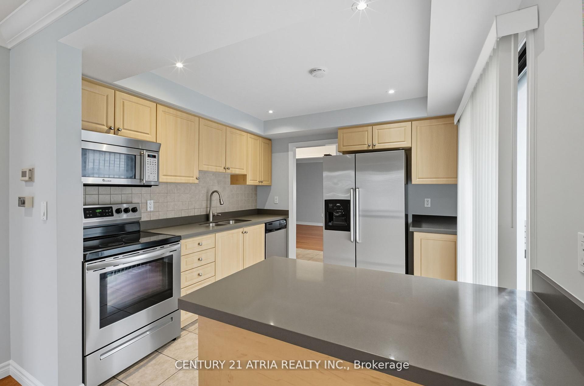 Photo 5 of 32 Fieldview Crescent, Markham, Milliken Mills West — HOMEH
