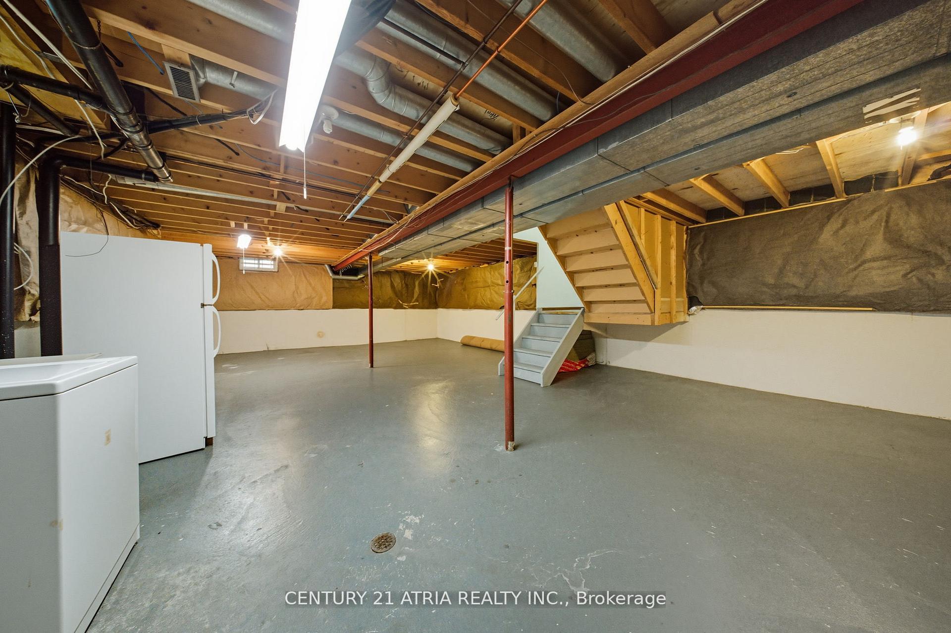 Photo 15 of 32 Fieldview Crescent, Markham, Milliken Mills West — HOMEH