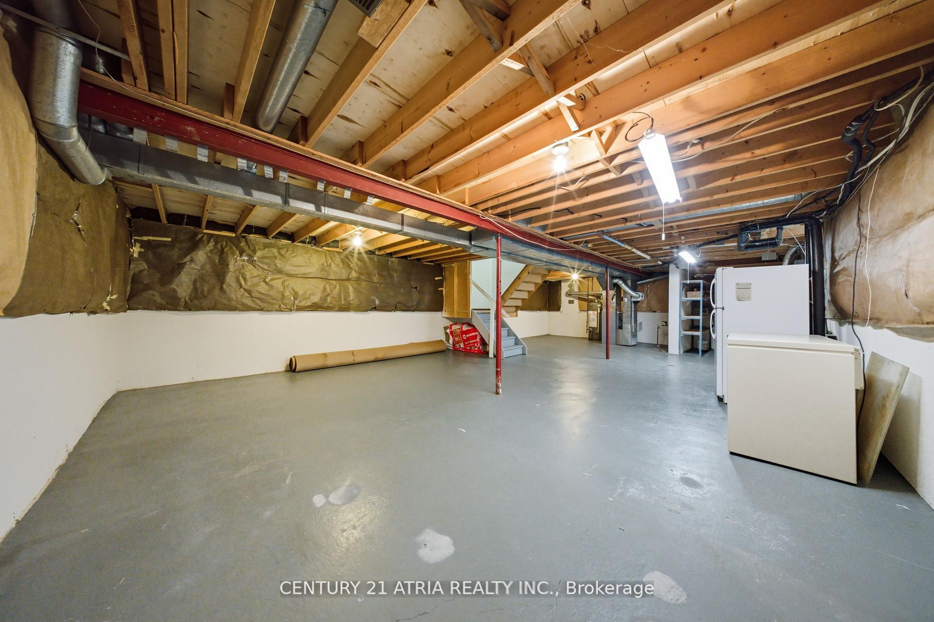 Photo 16 of 32 Fieldview Crescent, Markham, Milliken Mills West — HOMEH