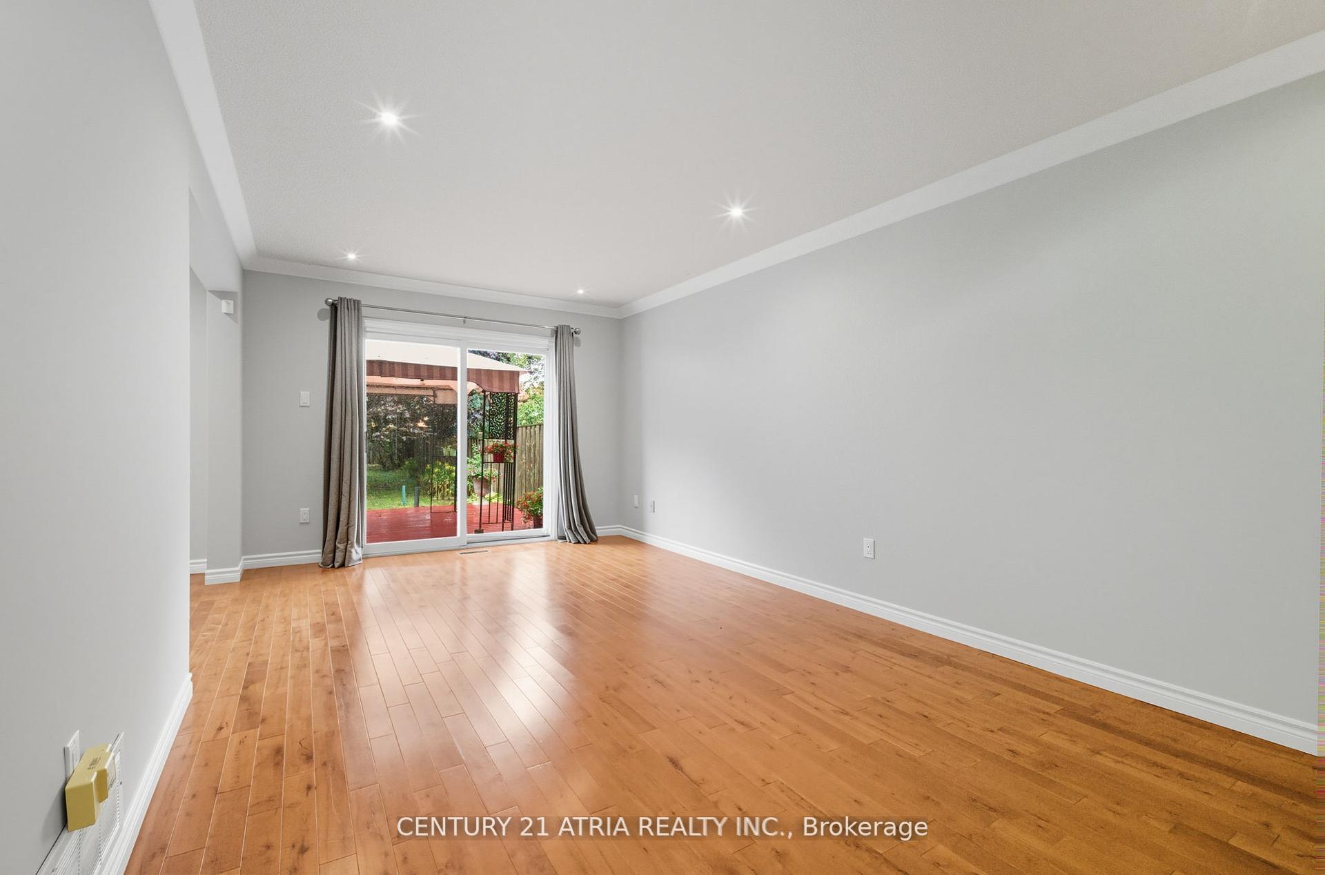 Photo 20 of 32 Fieldview Crescent, Markham, Milliken Mills West — HOMEH