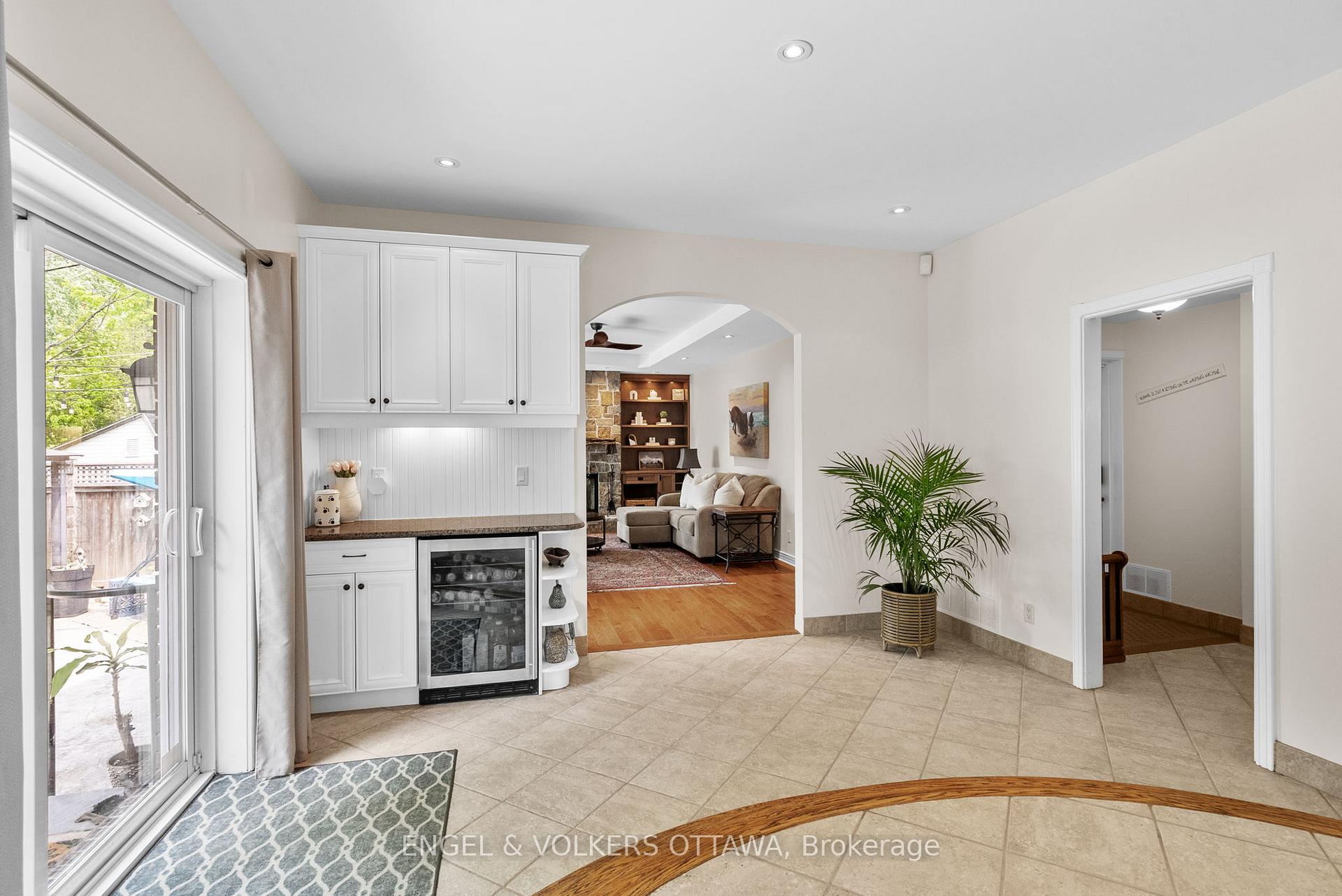 Photo 12 of 1089 Island View Drive, Ottawa, Manotick South to Roger Stevens — HOMEH
