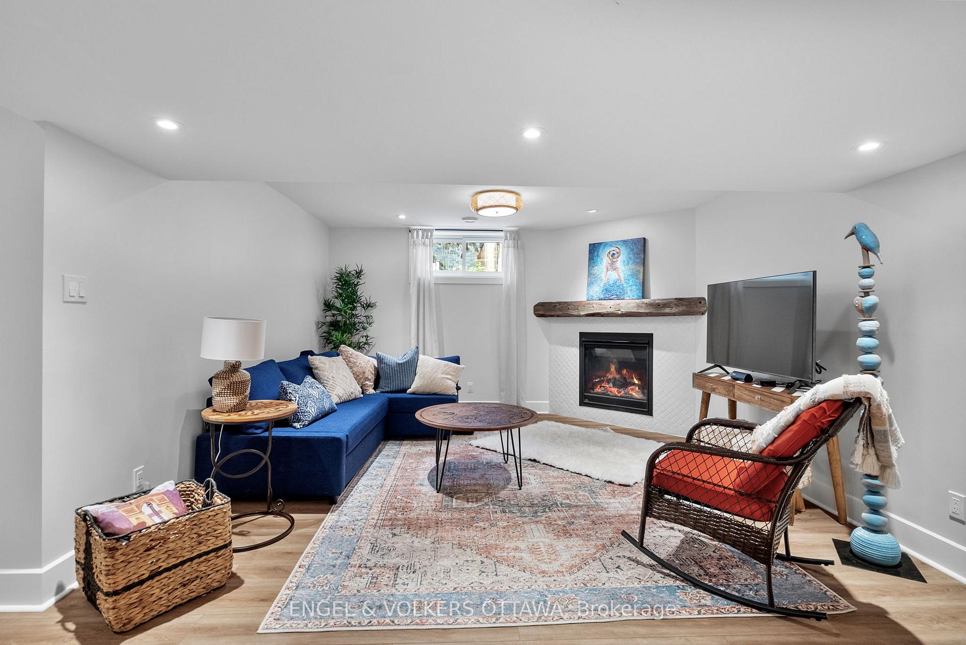 Photo 33 of 1089 Island View Drive, Ottawa, Manotick South to Roger Stevens — HOMEH