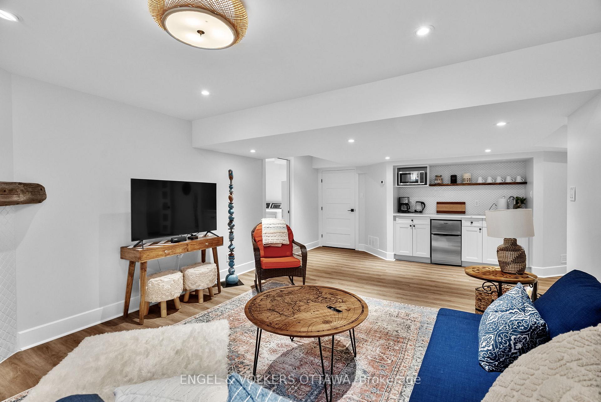 Photo 34 of 1089 Island View Drive, Ottawa, Manotick South to Roger Stevens — HOMEH