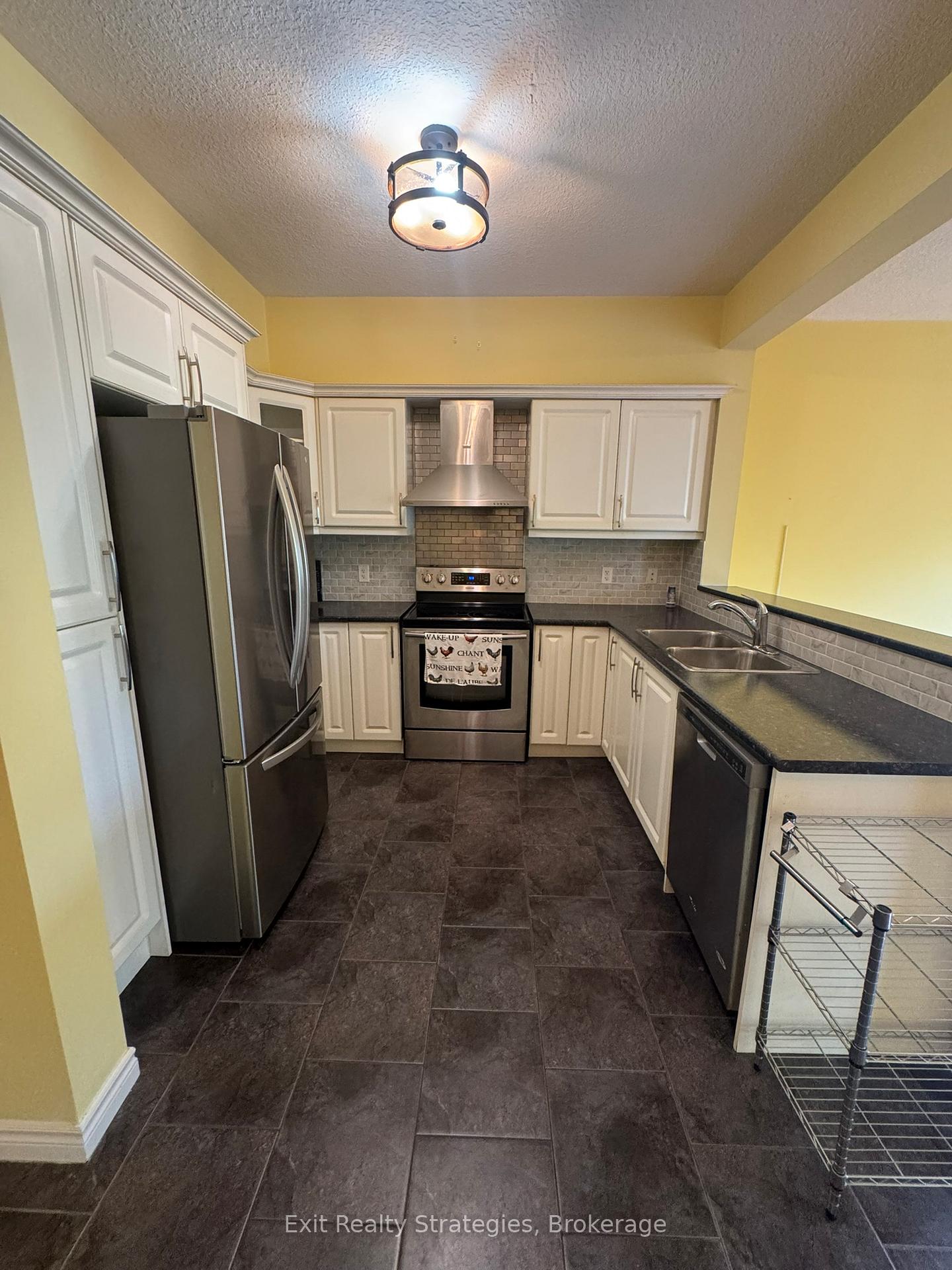Photo 6 of Unit 8, 9 Hampton Brook Way, Hamilton, Mount Hope — HOMEH
