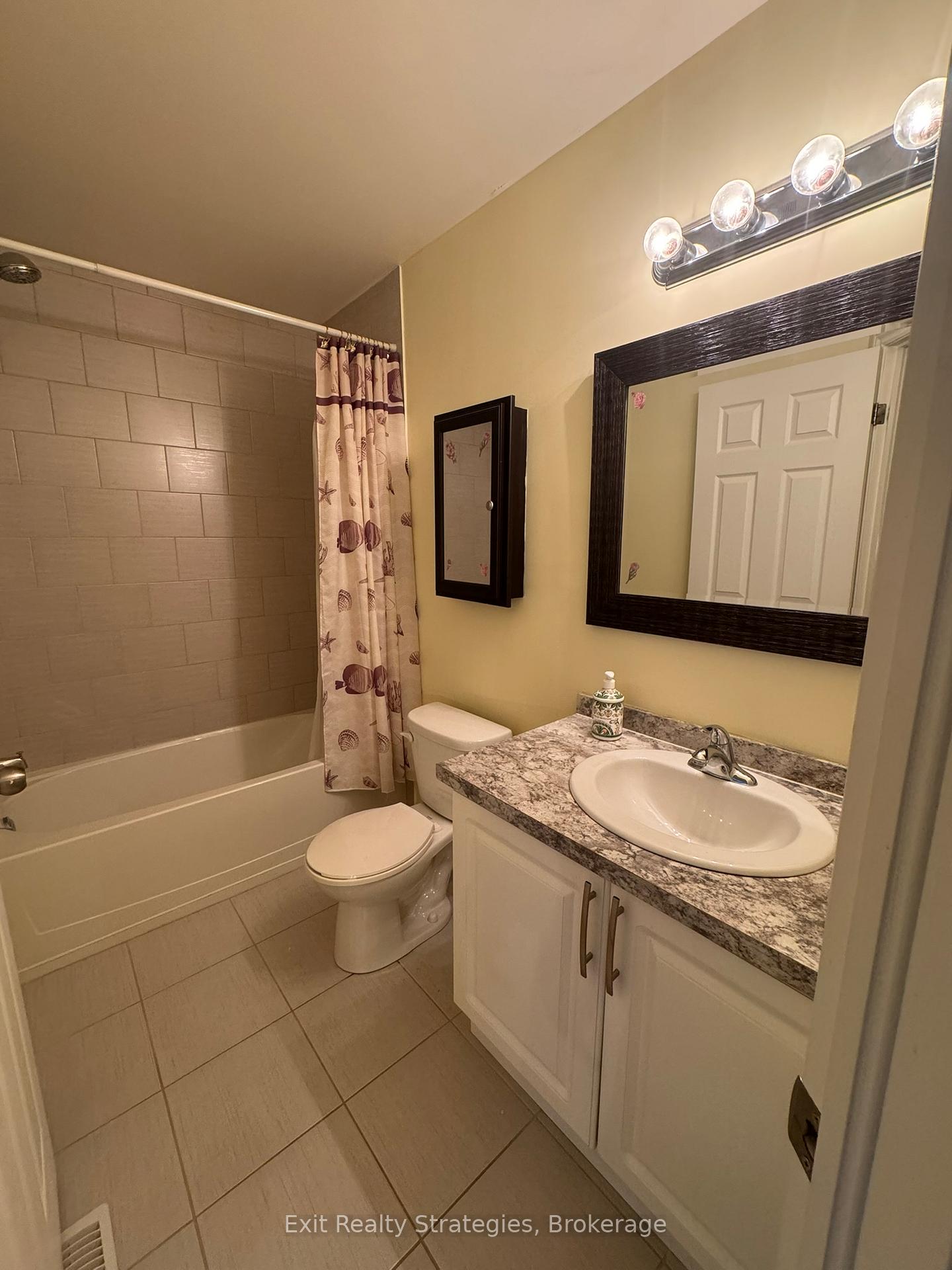 Photo 9 of Unit 8, 9 Hampton Brook Way, Hamilton, Mount Hope — HOMEH