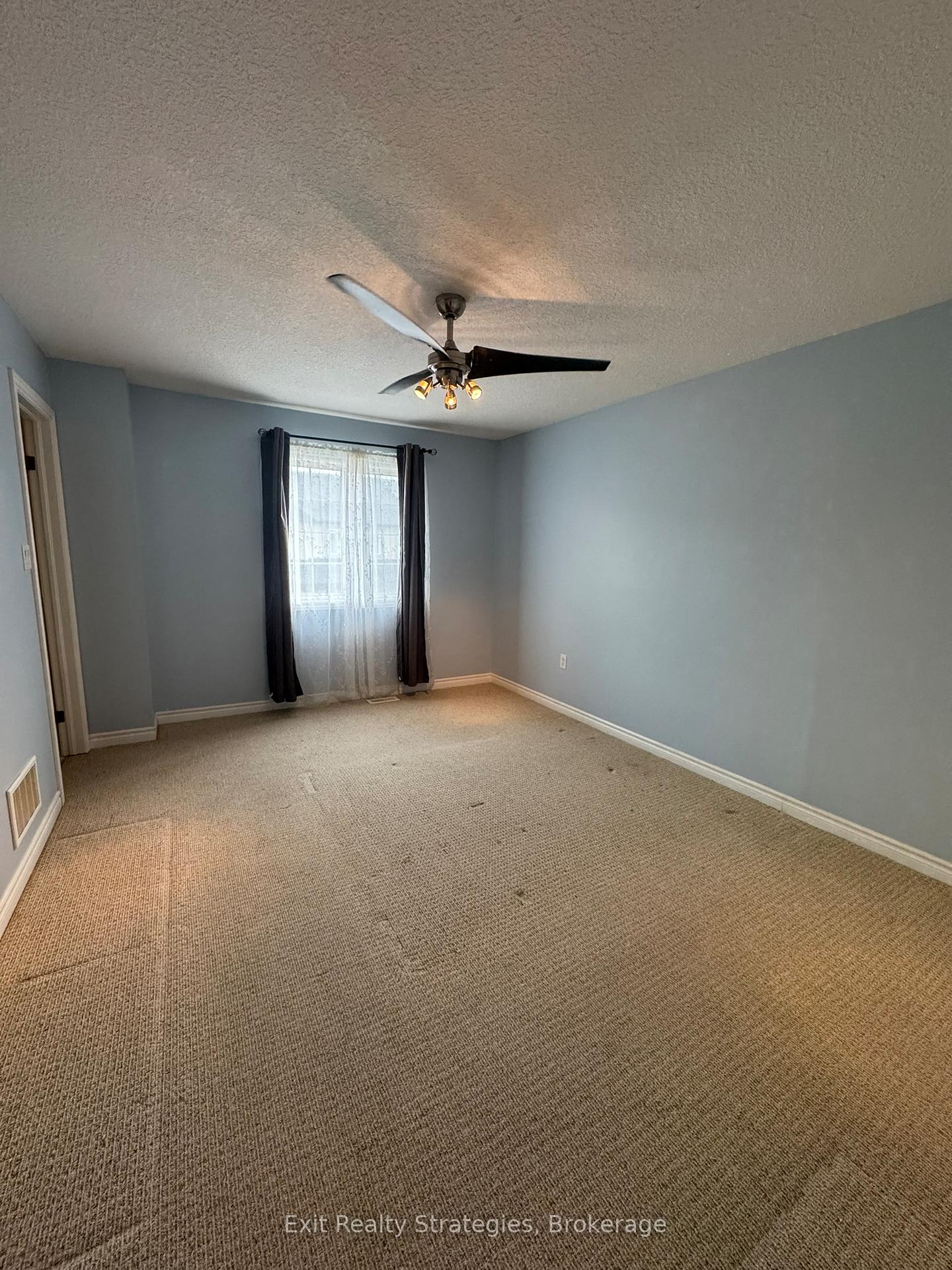 Photo 10 of Unit 8, 9 Hampton Brook Way, Hamilton, Mount Hope — HOMEH