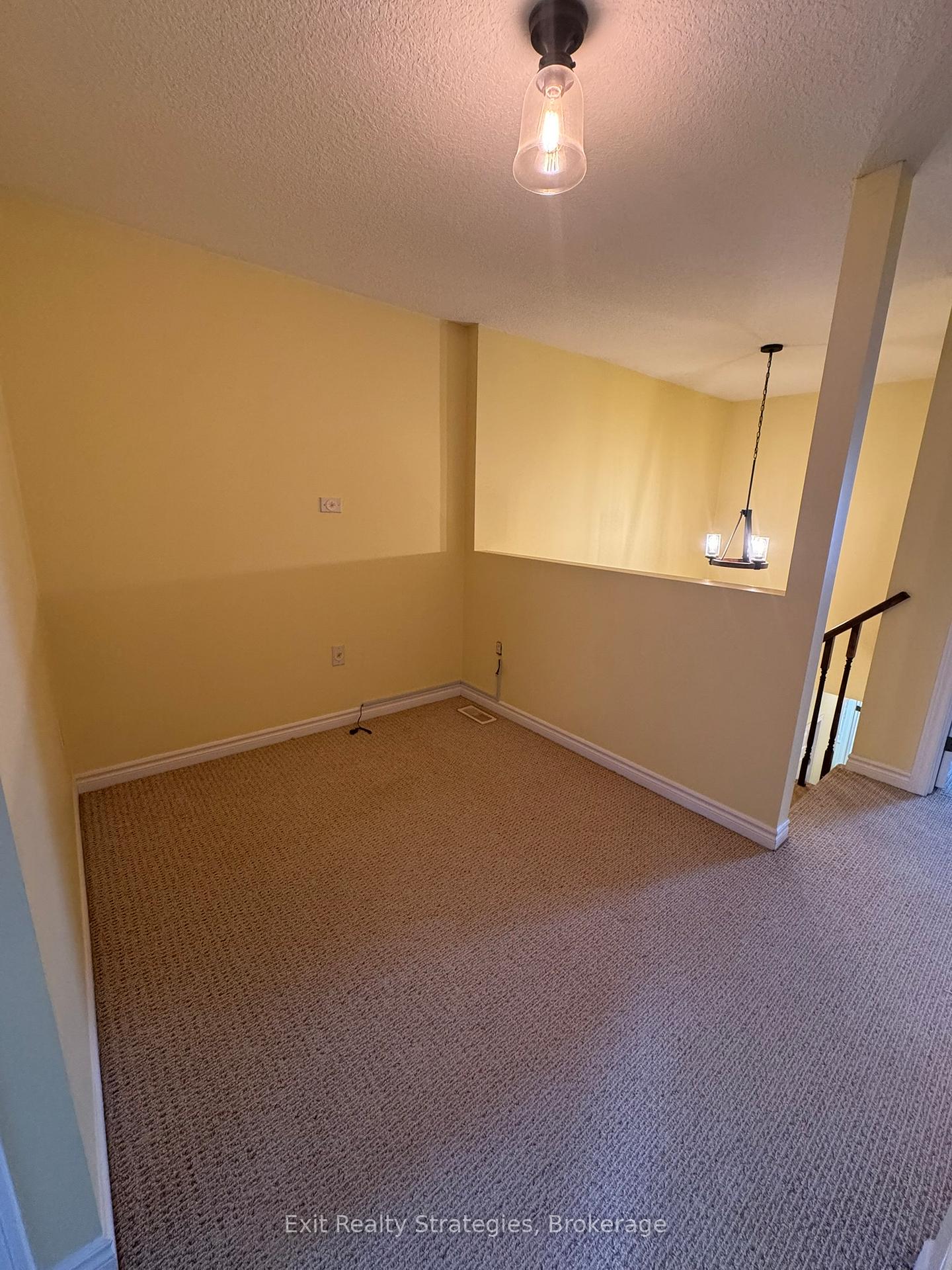 Photo 13 of Unit 8, 9 Hampton Brook Way, Hamilton, Mount Hope — HOMEH