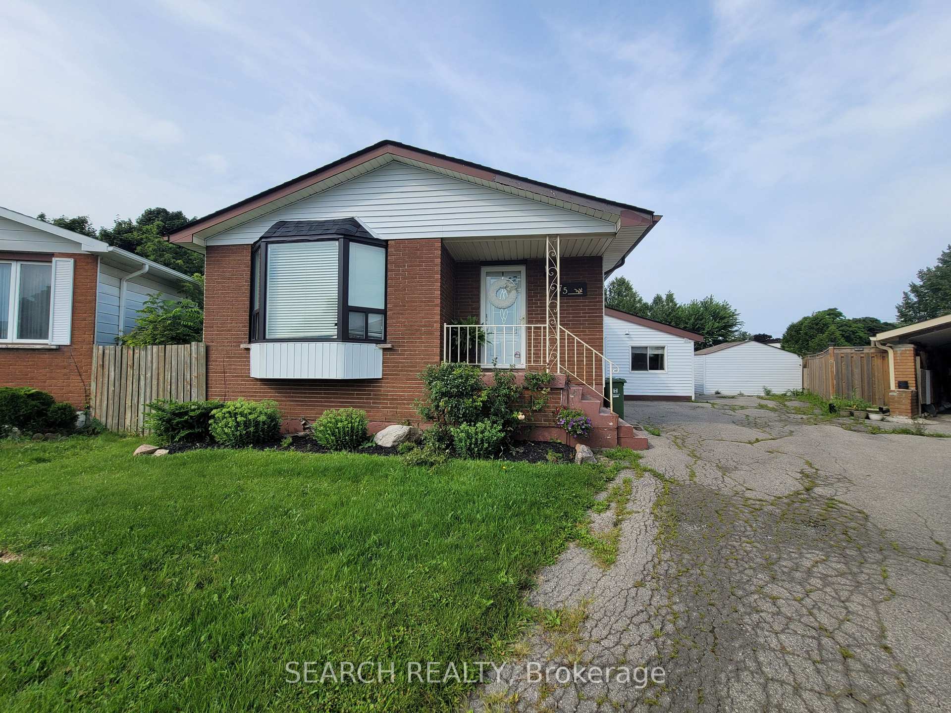 Photo 1 of Unit 2, 75 Edwina Court, Hamilton, Lawfield — HOMEH
