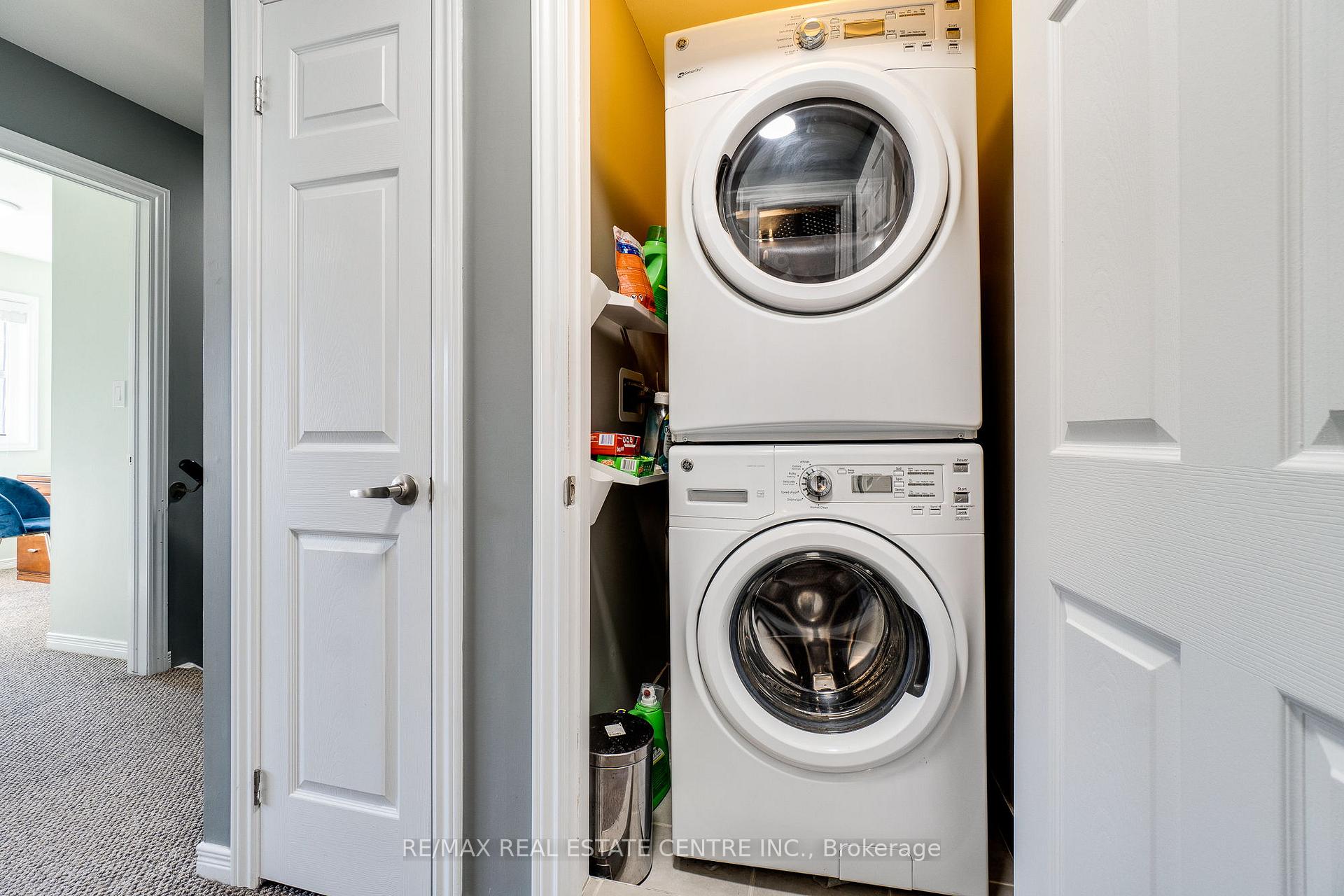 Photo 19 of Unit 25, 701 Homer Watson Boulevard, Kitchener, Country Hills East — HOMEH