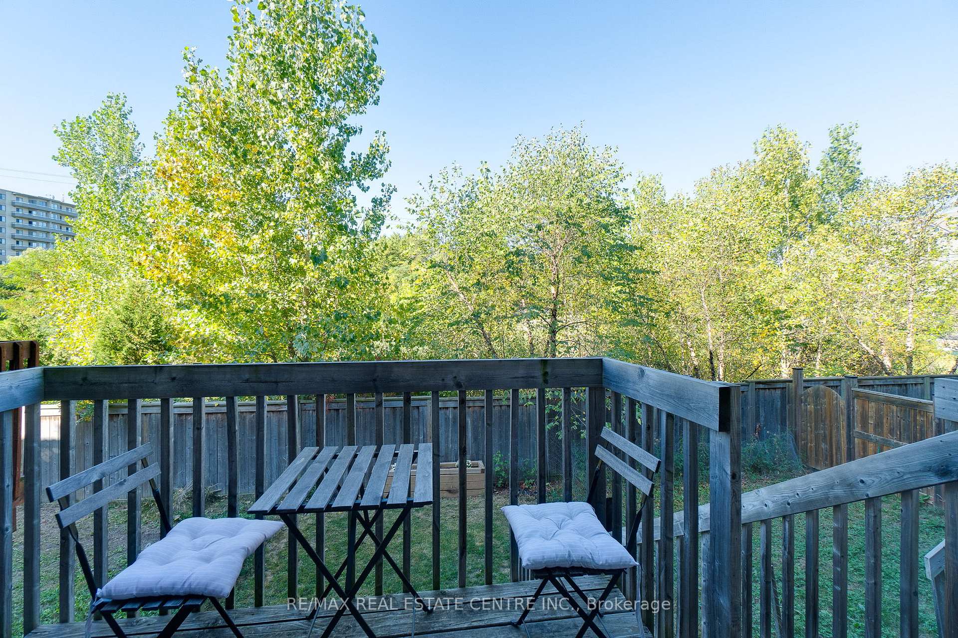 Photo 24 of Unit 25, 701 Homer Watson Boulevard, Kitchener, Country Hills East — HOMEH