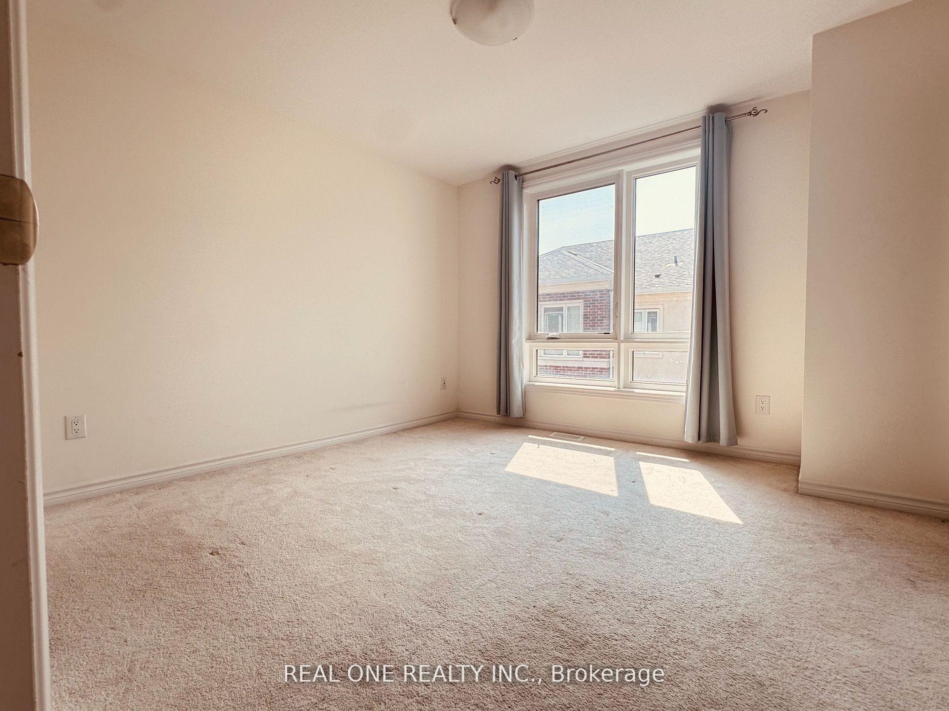 Photo 8 of 70 Chicago Lane, Markham, Wismer — HOMEH