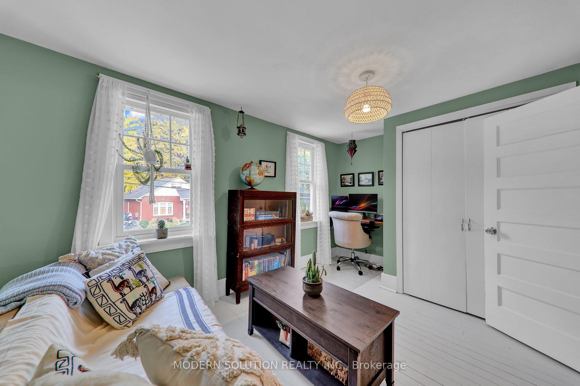 Photo 17 of 381 Main Street, King, Schomberg — HOMEH